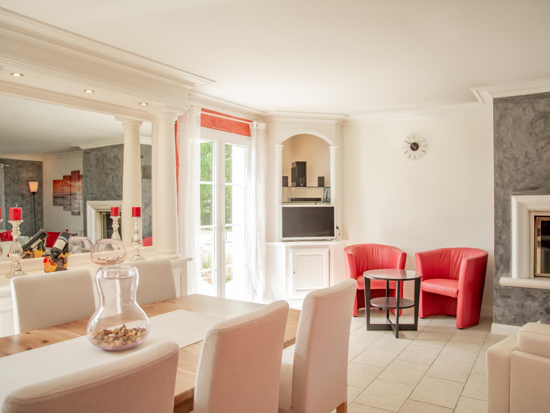 Vrijstaand vakantiehuis met privézwembad in Montaigu de Quercy - foto 9