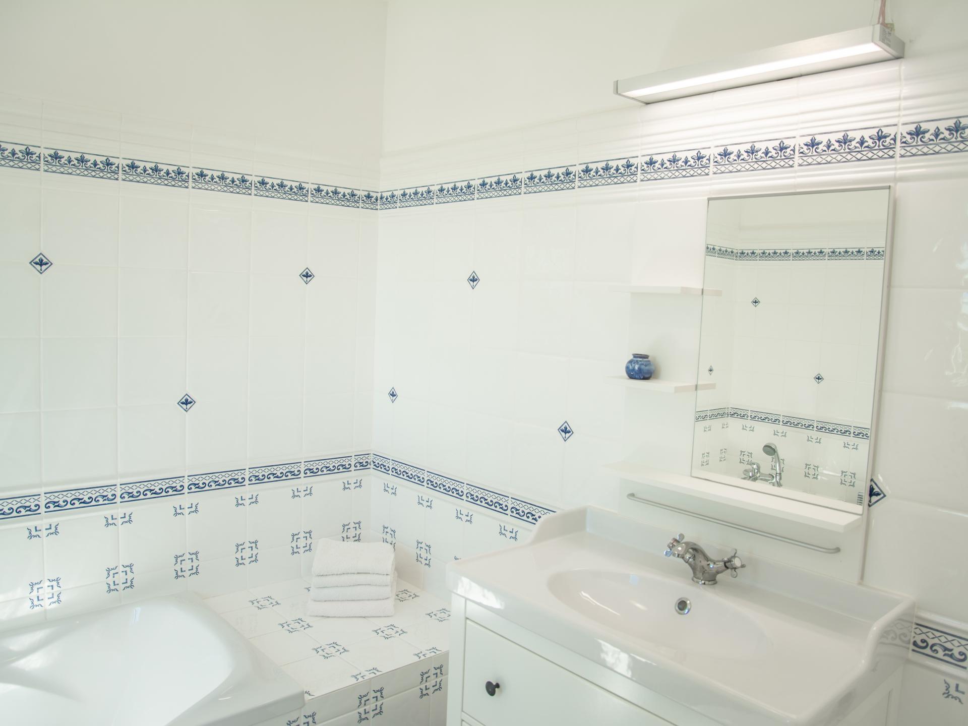 Vrijstaand vakantiehuis met privézwembad in Montaigu de Quercy - foto 18