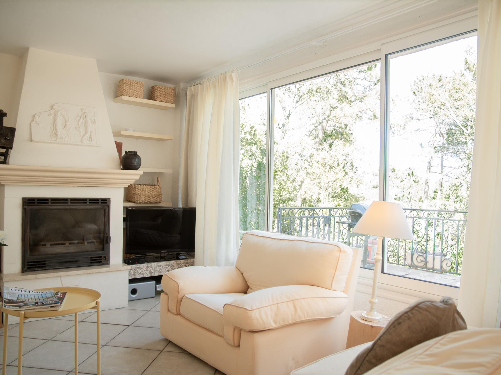 Vrijstaand vakantiehuis in Fréjus met gemeenschappelijk zwembad - foto 12
