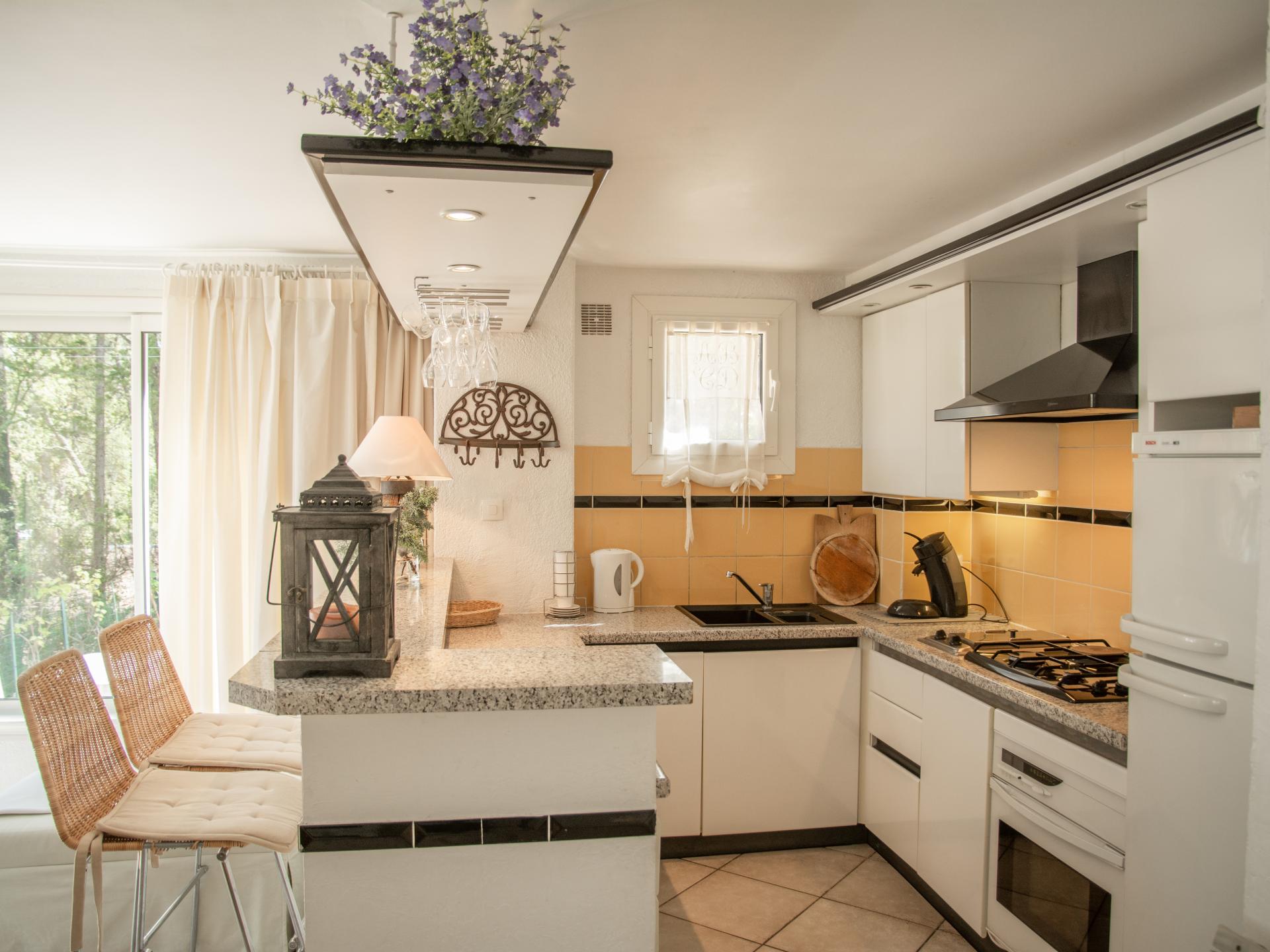 Vrijstaand vakantiehuis in Fréjus met gemeenschappelijk zwembad - foto 9
