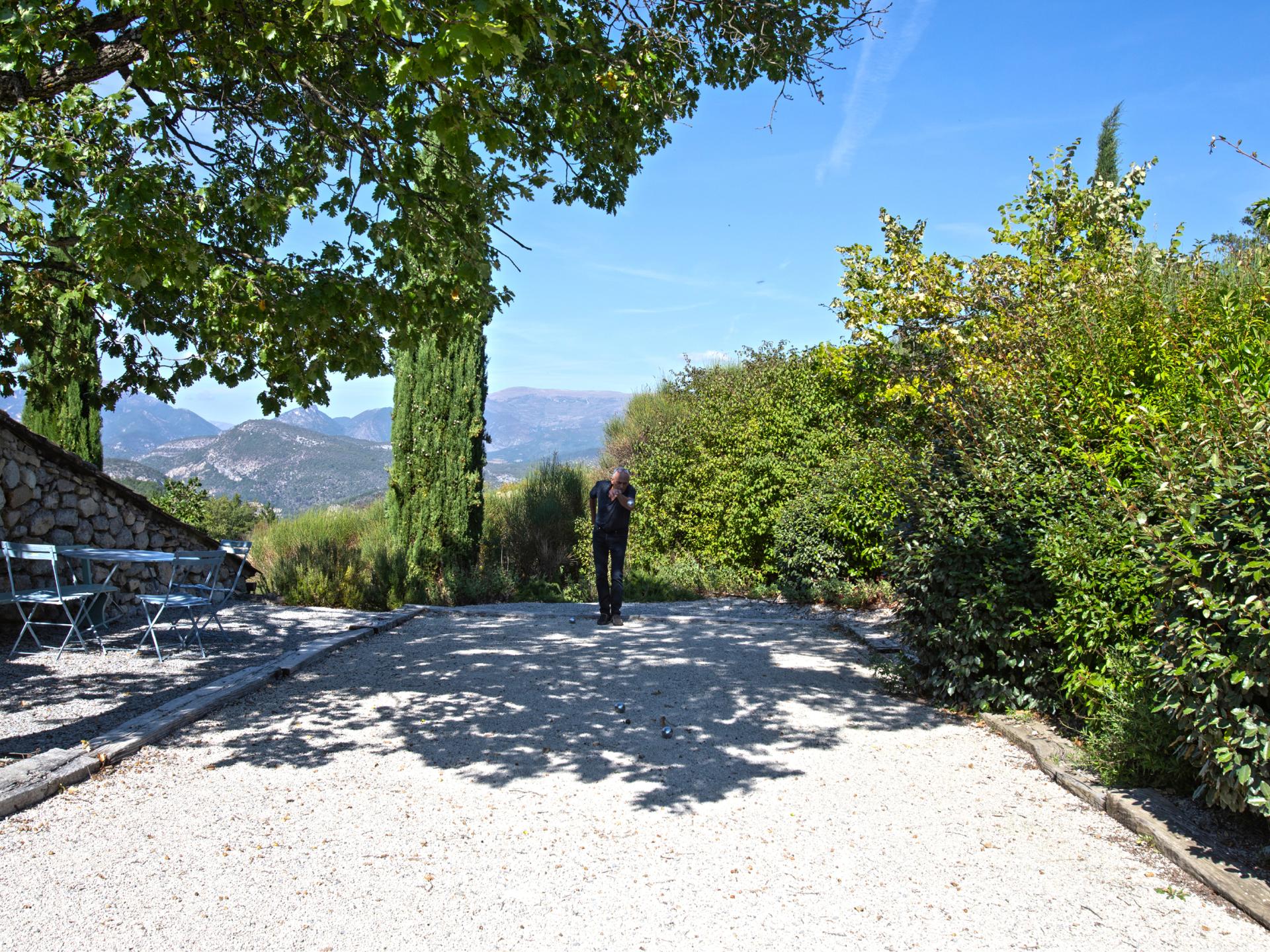 Authentiek landhuis met verwarmd zwembad en panoramisch uitzicht in Montaulieu - foto 31