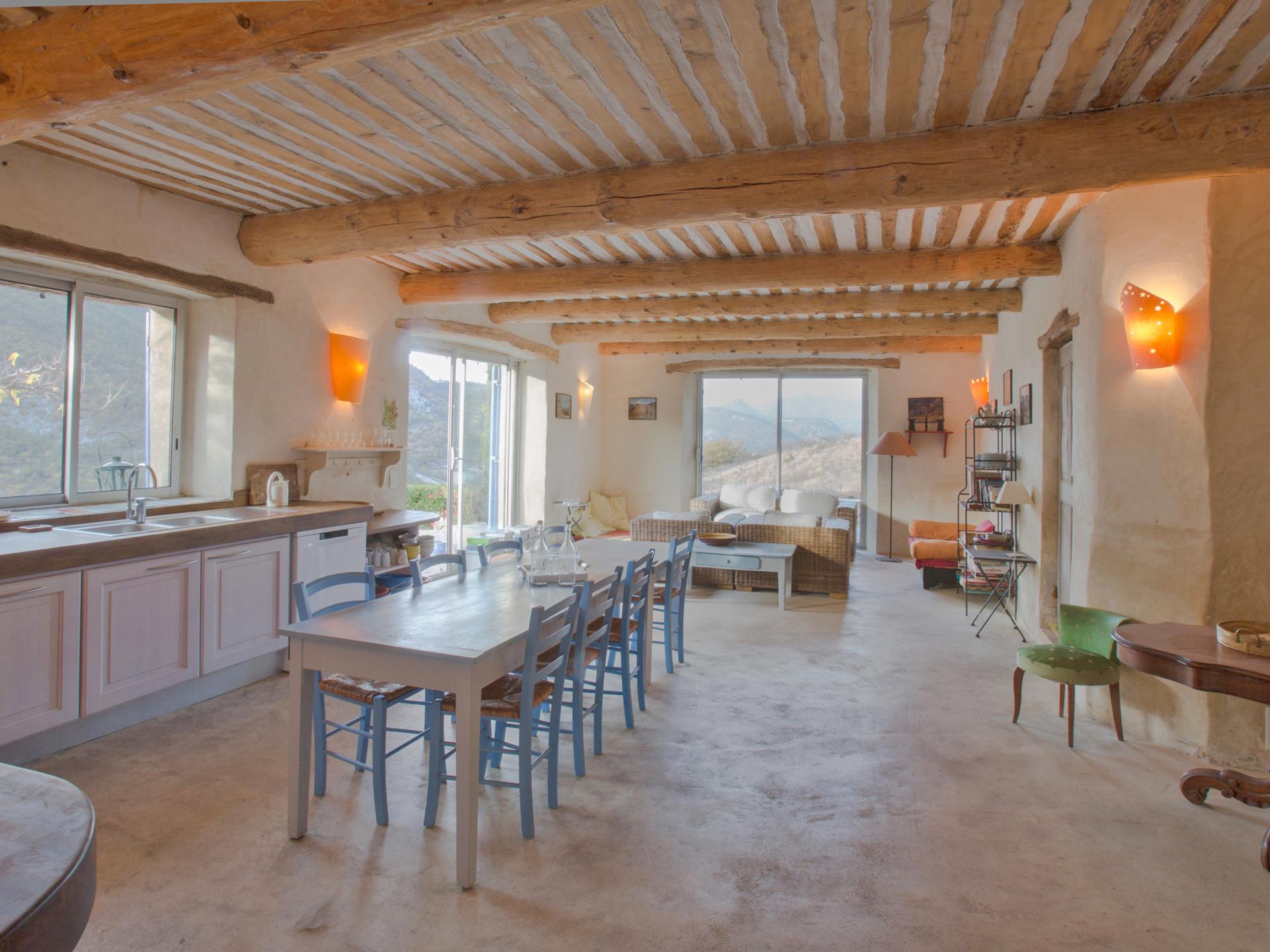 Authentiek landhuis met verwarmd zwembad en panoramisch uitzicht in Montaulieu - foto 16