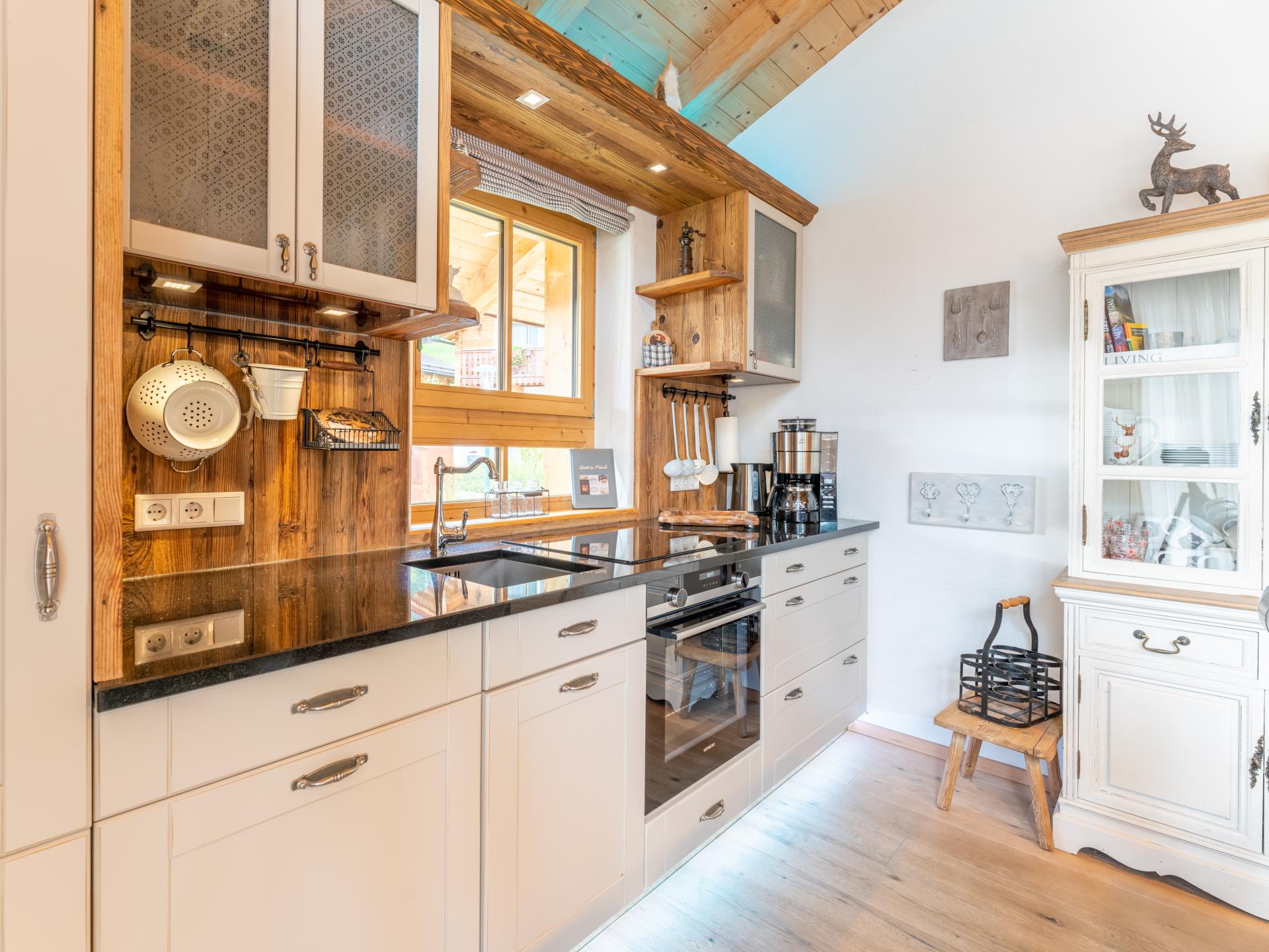 Chic vakantiehuis met sauna op 650m van de Wildkogelbahn | 8 pers. - foto 13