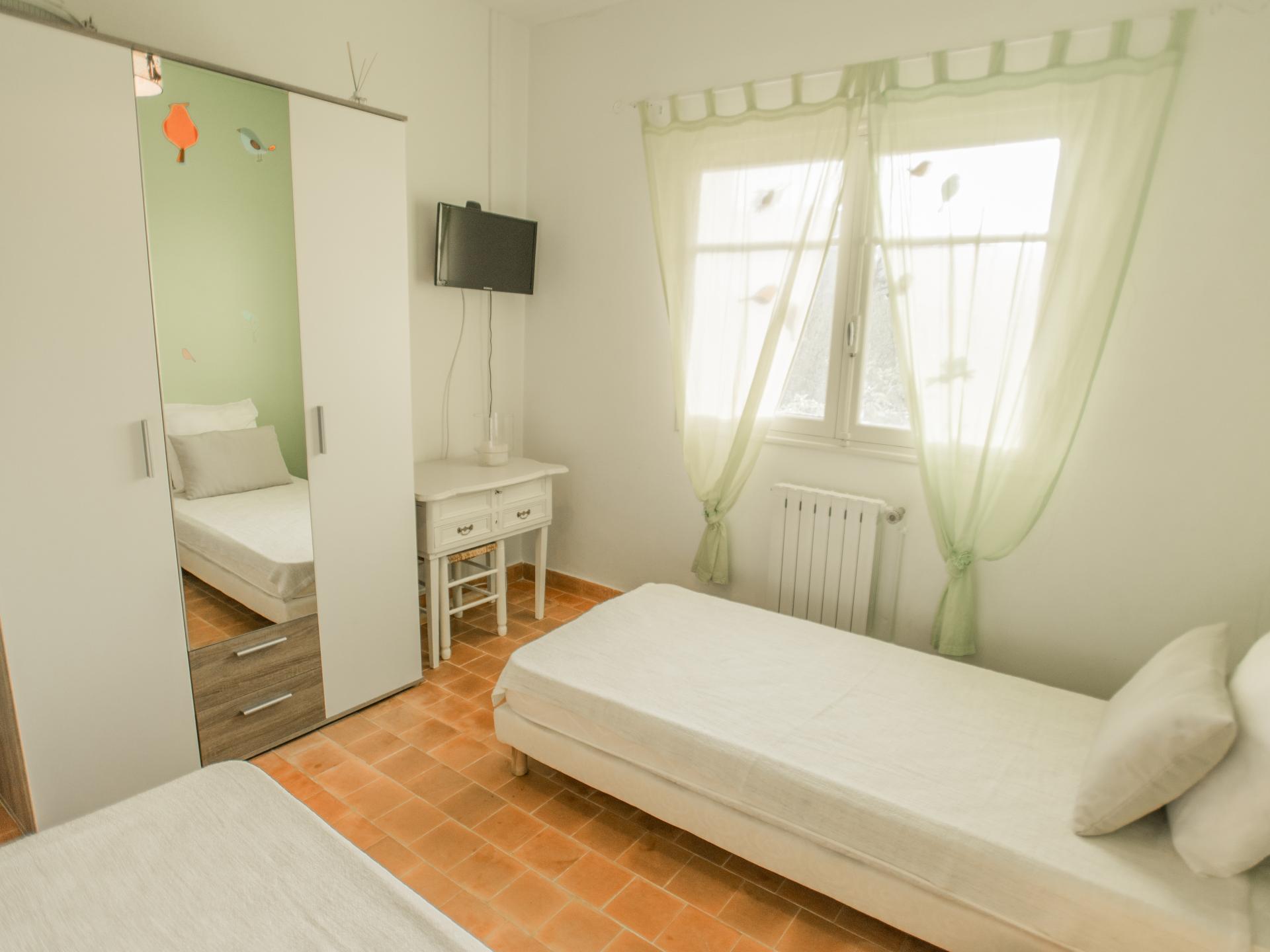 In het centrum van Salernes: Kindvriendelijke villa met omheind zwembad - foto 17