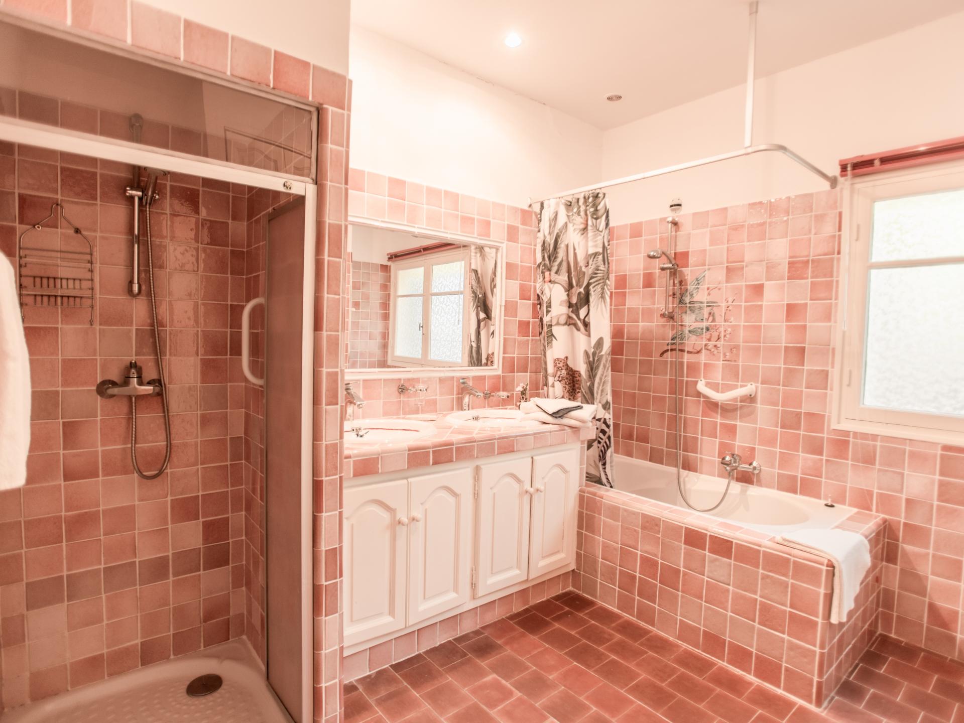 In het centrum van Salernes: Kindvriendelijke villa met omheind zwembad - foto 18