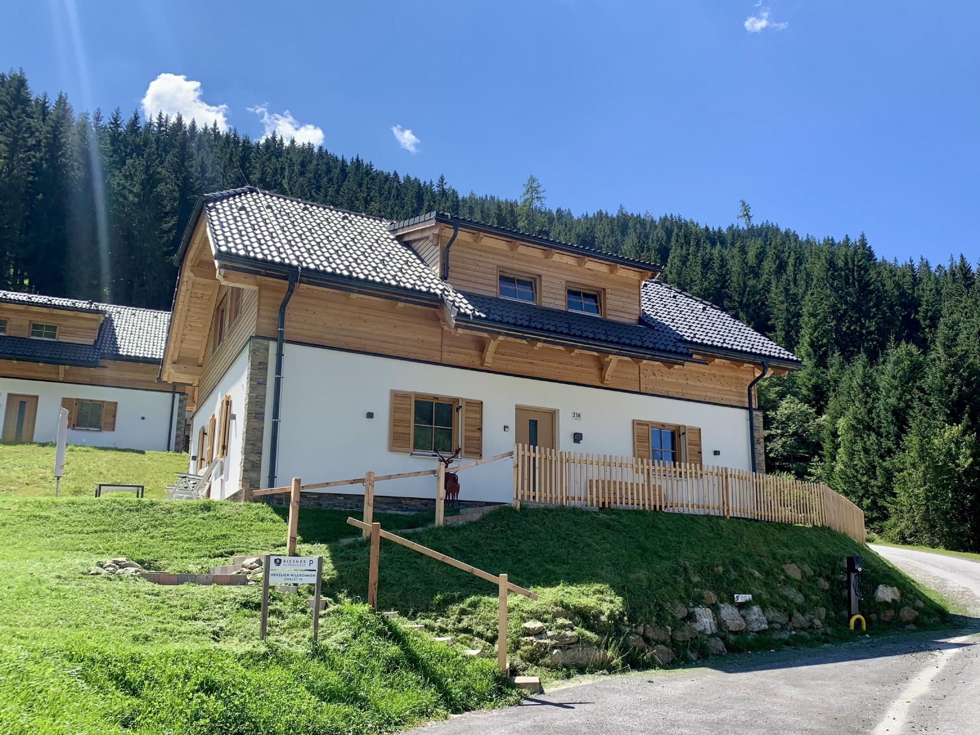 Vrijstaand chalet met sauna en hottub direct aan de piste in Donnersbachwald - foto 42