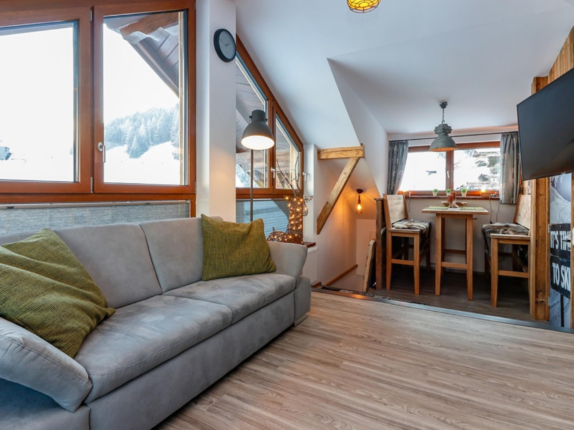 Groots ski-in/ski-out huis in Rauris voor 21 personen met balkon - foto 8