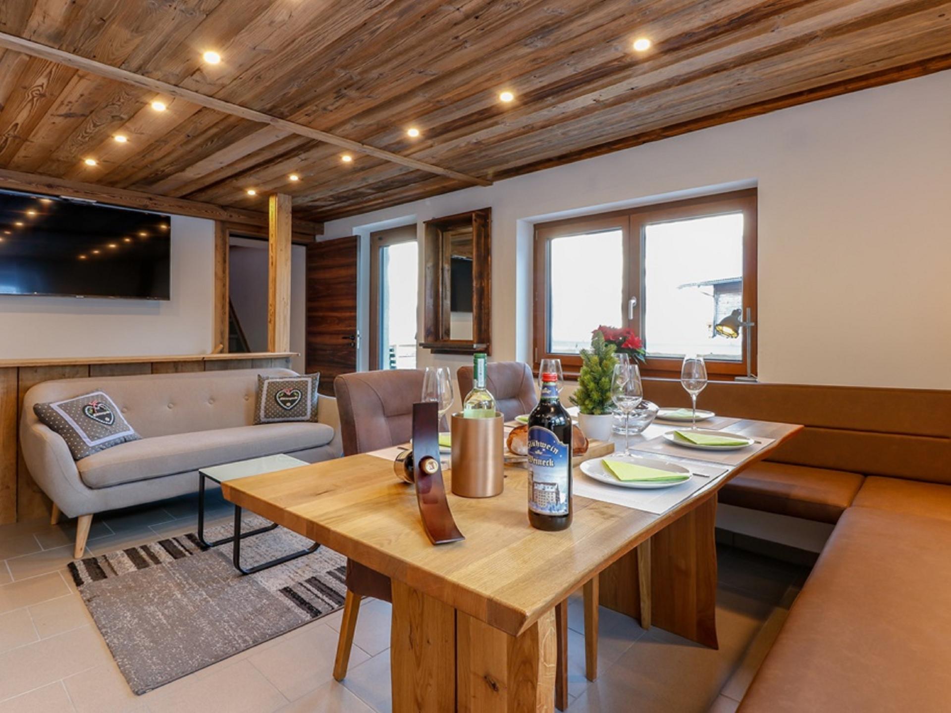 Groots ski-in/ski-out huis in Rauris voor 21 personen met balkon - foto 10