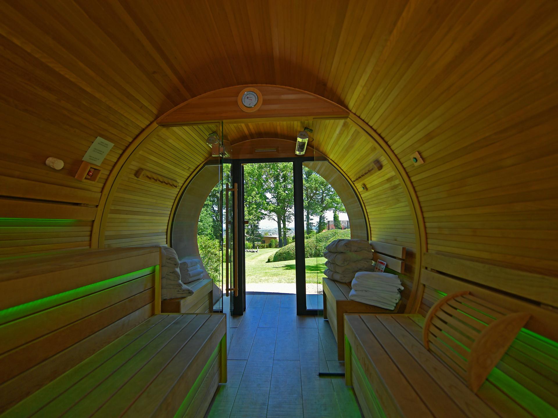 Villa op landgoed met sauna en uitzicht - foto 51