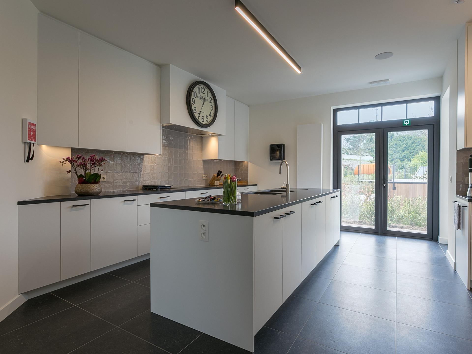 Villa op landgoed met sauna en uitzicht - foto 3