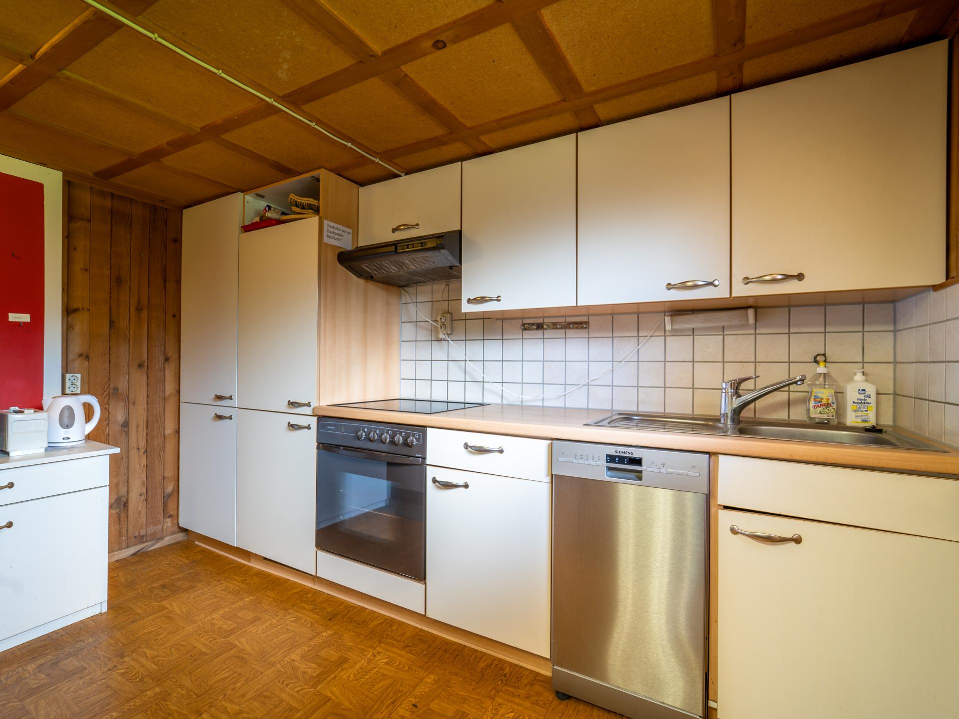200 jaar oud alpenappartement met tuin en uitzicht in Silbertal - foto 13