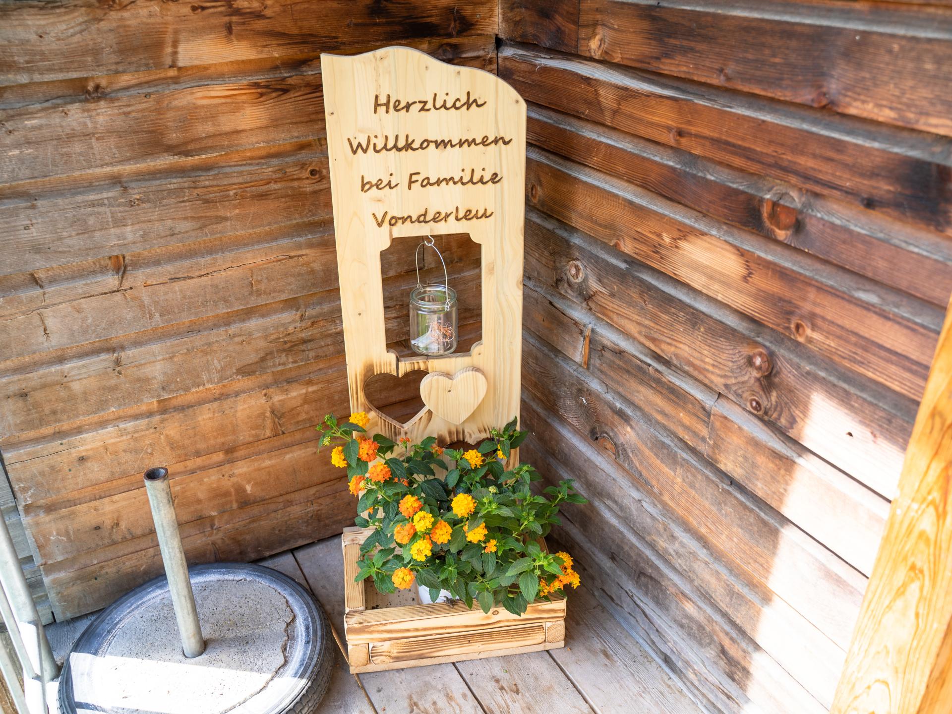 200 jaar oud alpenappartement met tuin en uitzicht in Silbertal - foto 19
