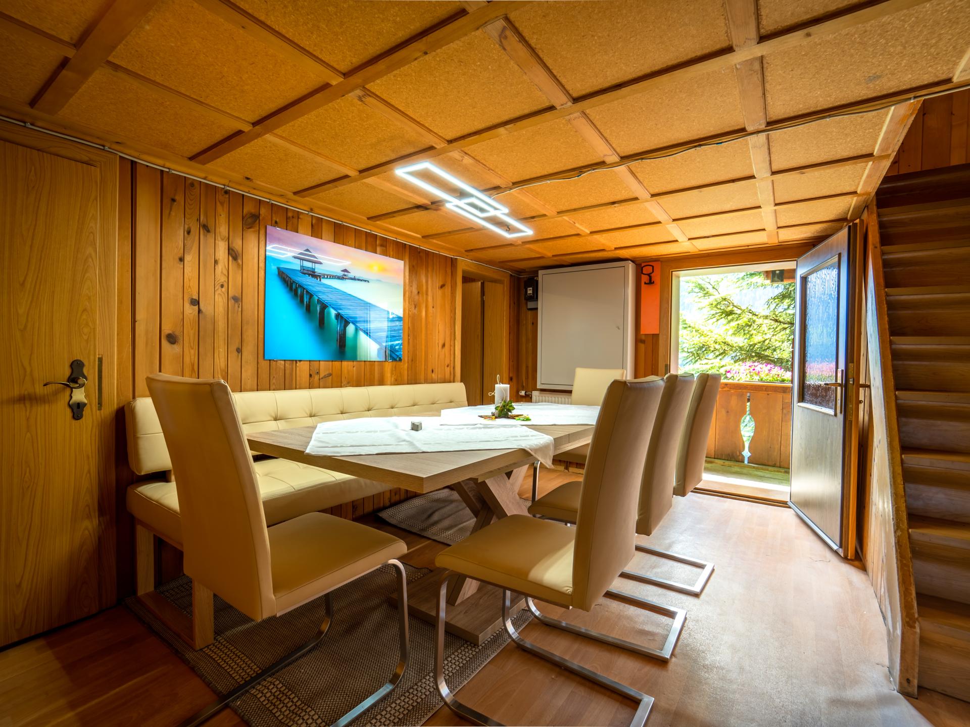 200 jaar oud alpenappartement met tuin en uitzicht in Silbertal - foto 3