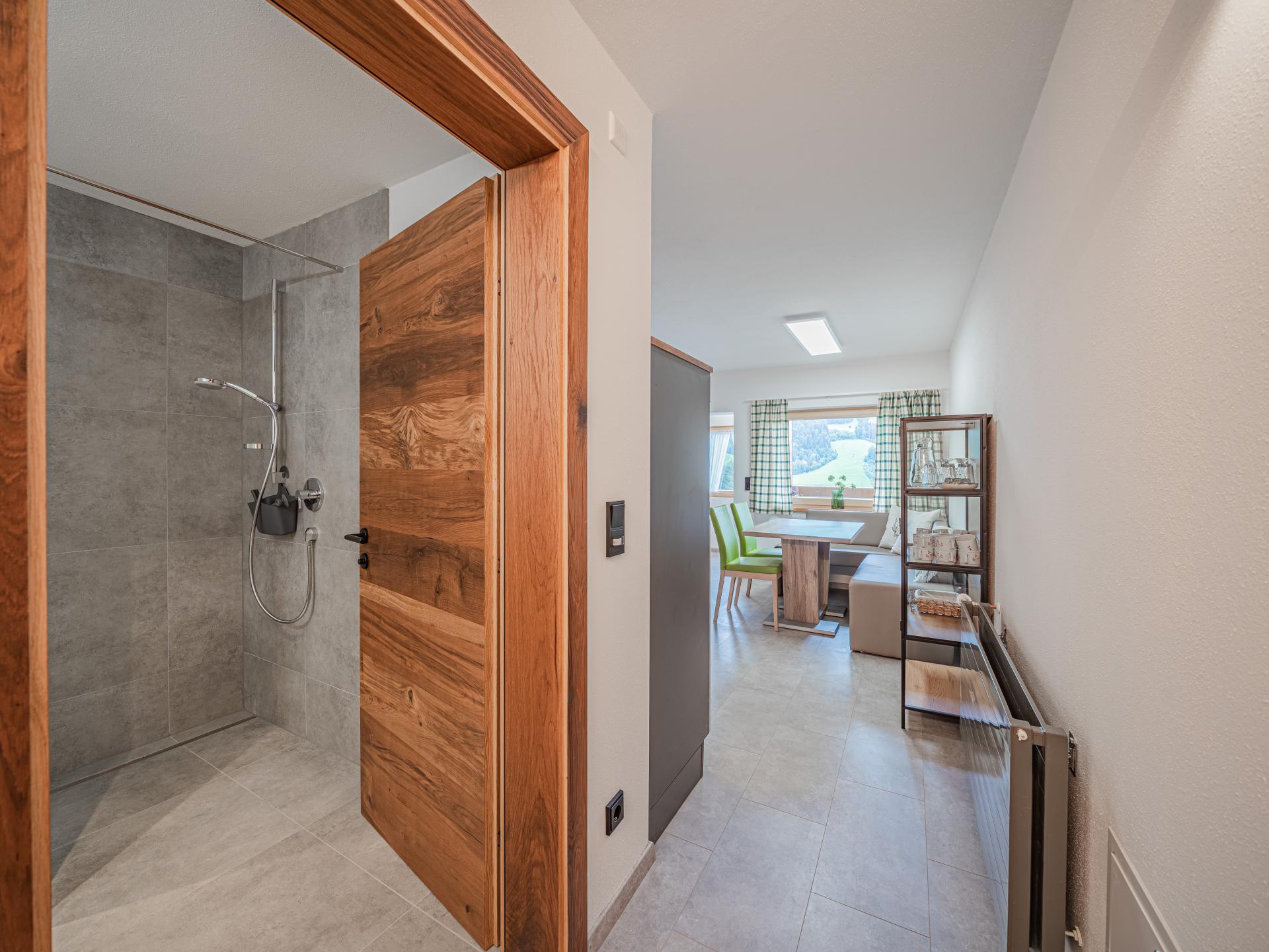 Ruim boerderij-appartement voor 12 personen, 50 meter van de skilift - foto 3