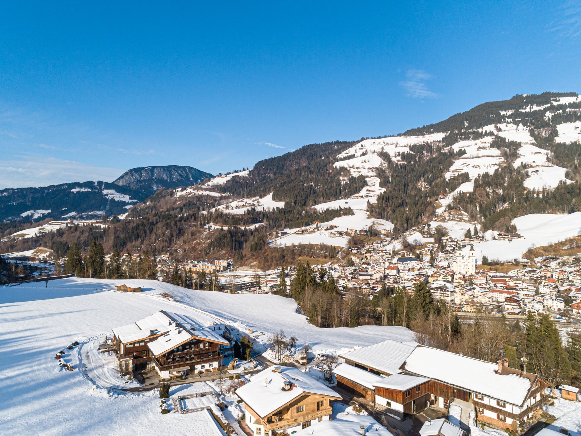 Ruim boerderij-appartement voor 12 personen, 50 meter van de skilift - foto 34