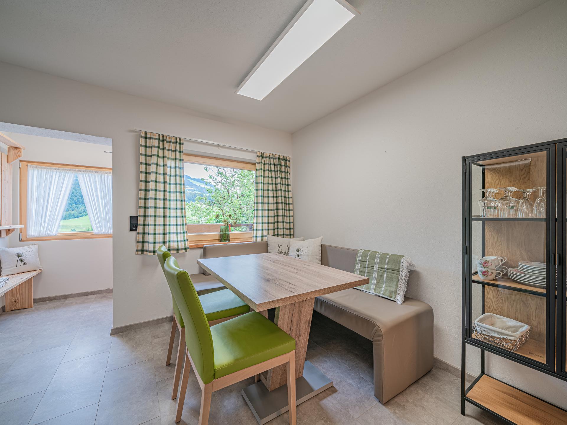 Ruim boerderij-appartement voor 12 personen, 50 meter van de skilift - foto 19