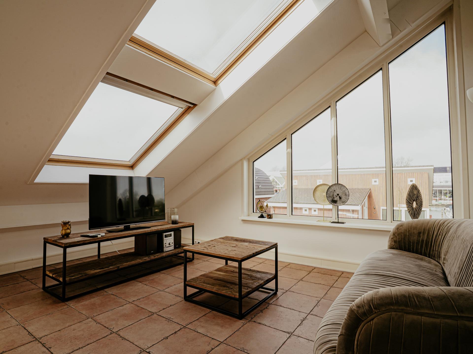 Modern penthouse met panoramisch uitzicht op Uitgeestermeer - foto 10