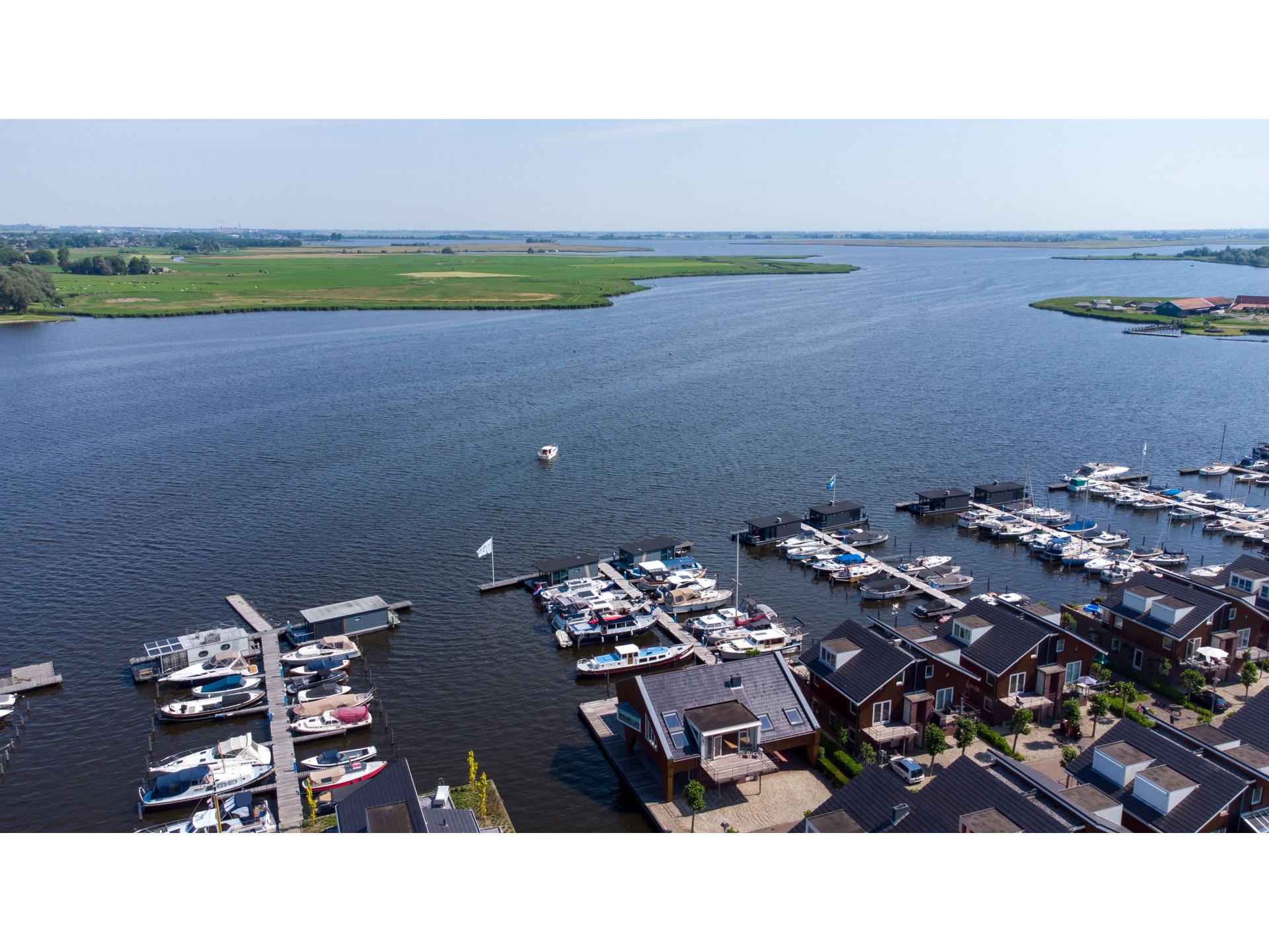 Modern penthouse met panoramisch uitzicht op Uitgeestermeer - foto 36