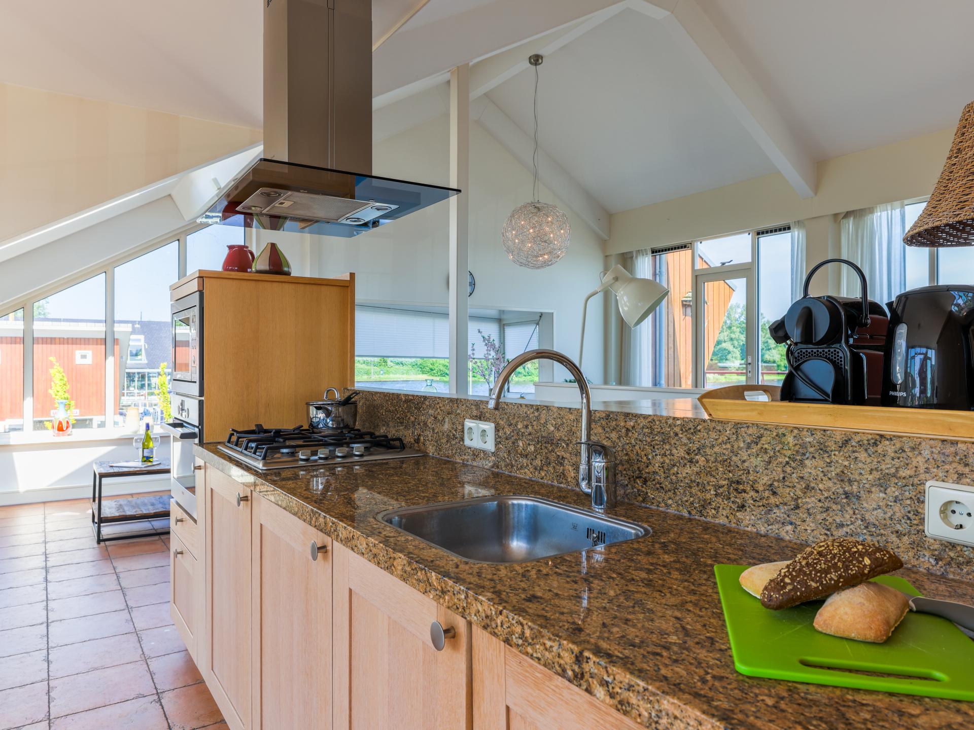 Modern penthouse met panoramisch uitzicht op Uitgeestermeer - foto 13