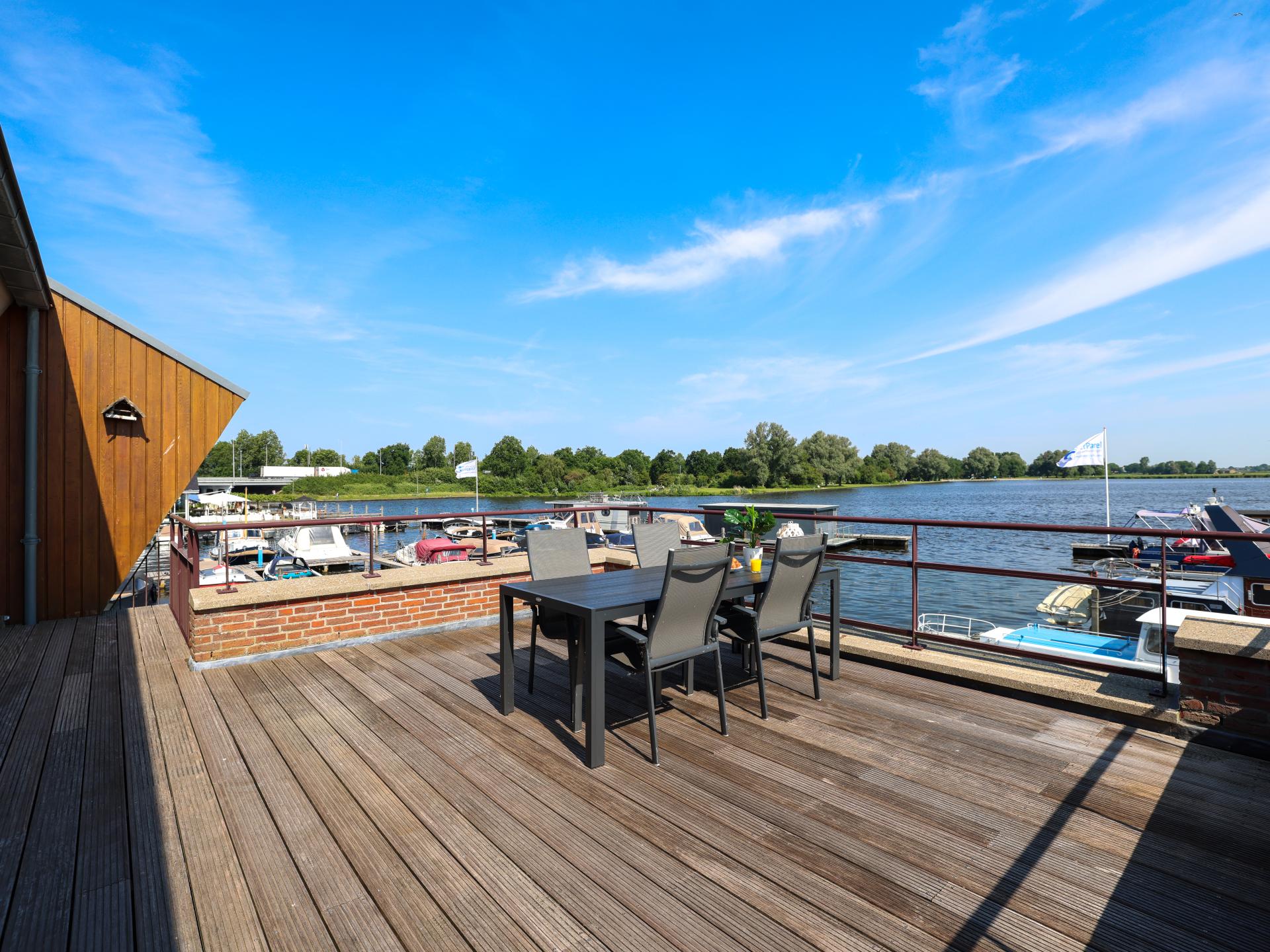 Modern penthouse met panoramisch uitzicht op Uitgeestermeer - foto 26