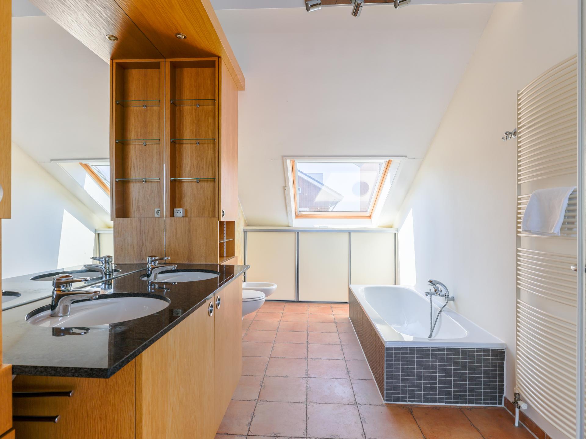 Modern penthouse met panoramisch uitzicht op Uitgeestermeer - foto 18