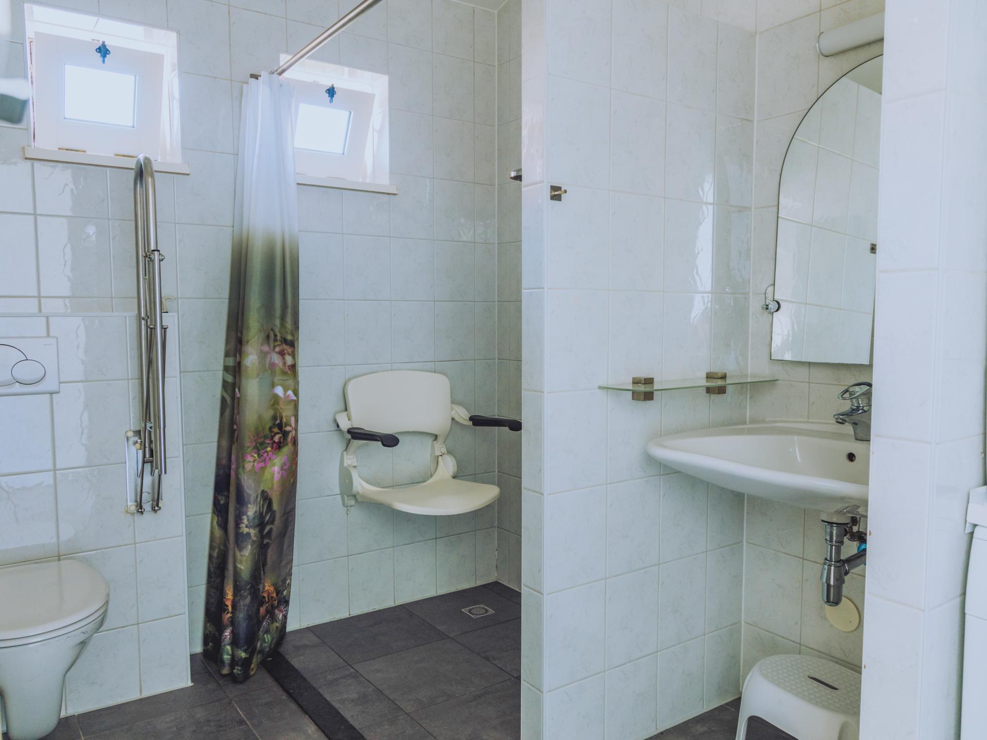 Vakantiehuis in Uitgeest op 800m van centrum aan het meer - foto 12