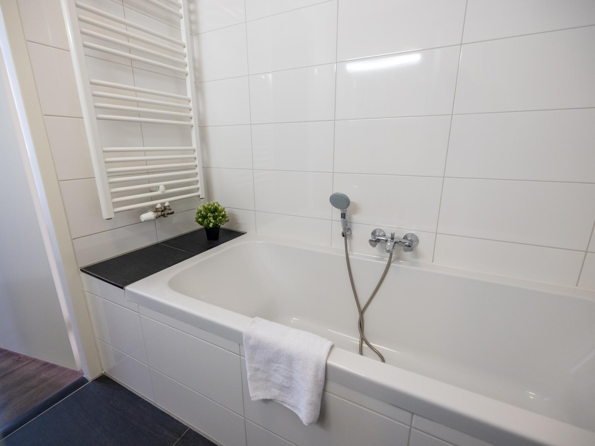 6-persoons appartement aan het meer in Uitgeest met eigen steiger - foto 17