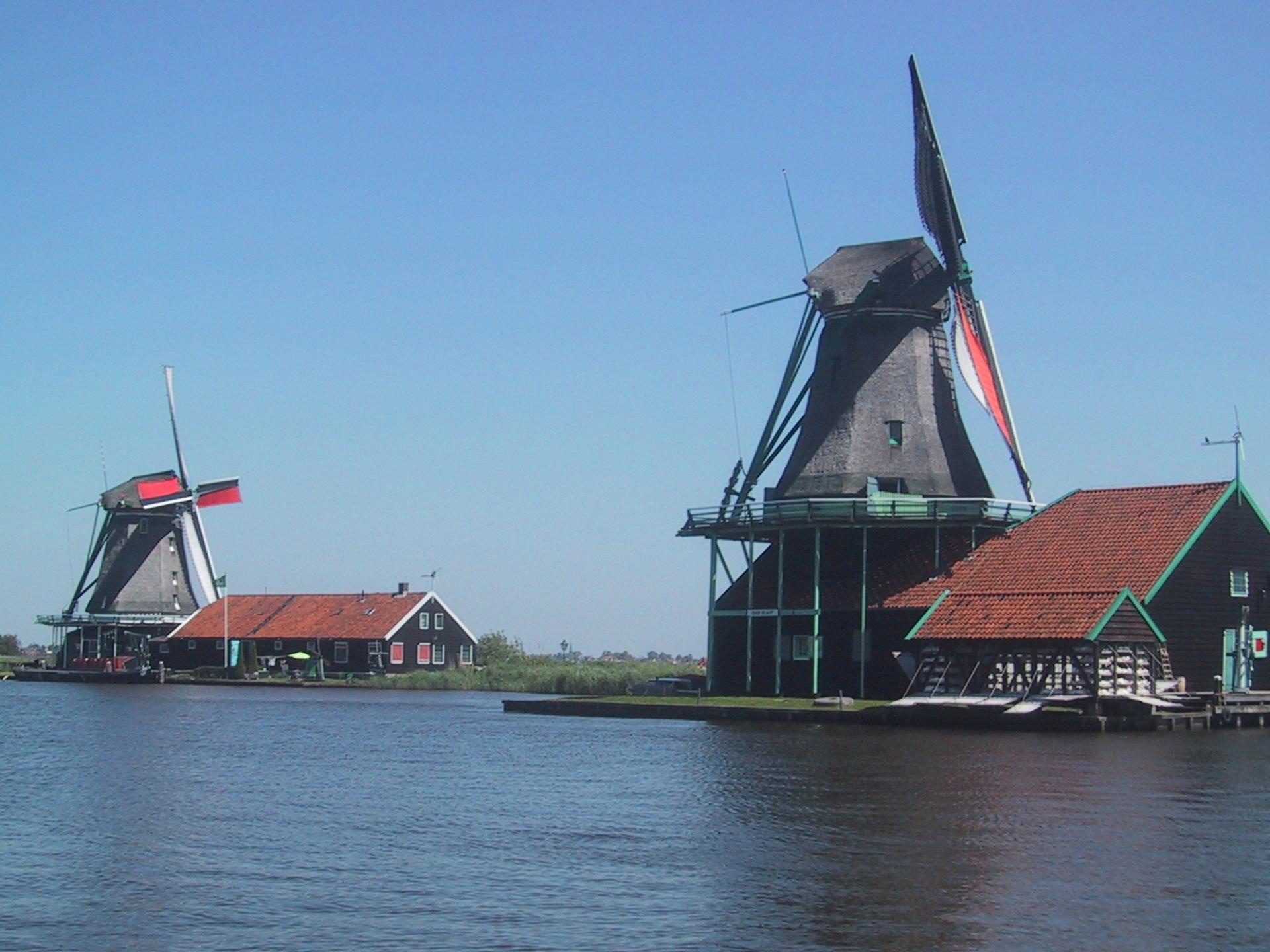 Huisboot met terras op het water in Uitgeest – uniek vakantiegevoel - foto 23