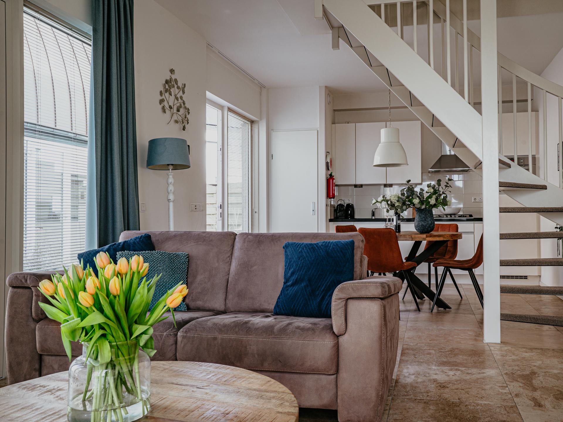 Modern vakantiehuis aan de boulevard van Egmond met zeezicht en terras - foto 7