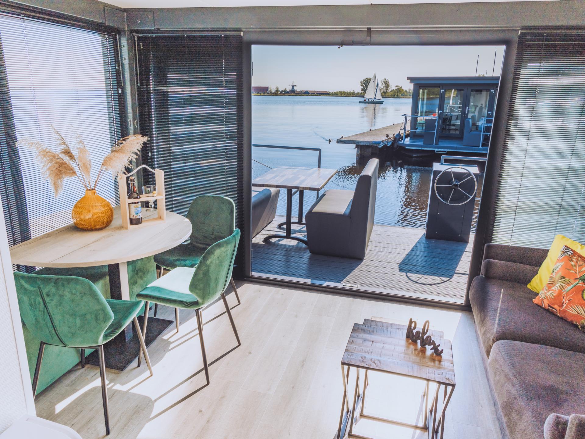 Huisboot met meerzicht en airco op vakantiepark in Uitgeest - foto 17