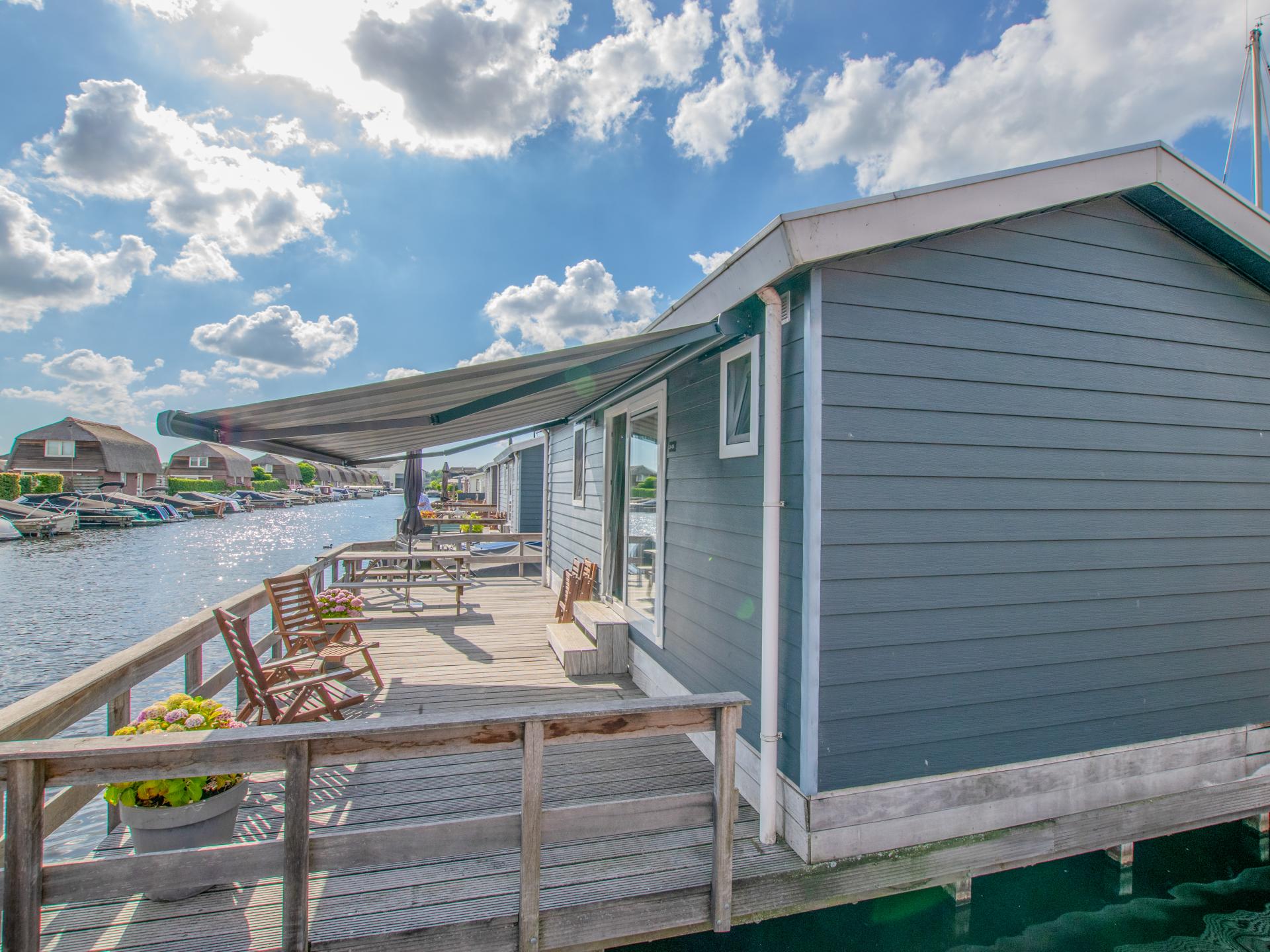 Chalet met zwemtrap aan Loosdrechtse Plassen, 4 persoons - foto 17