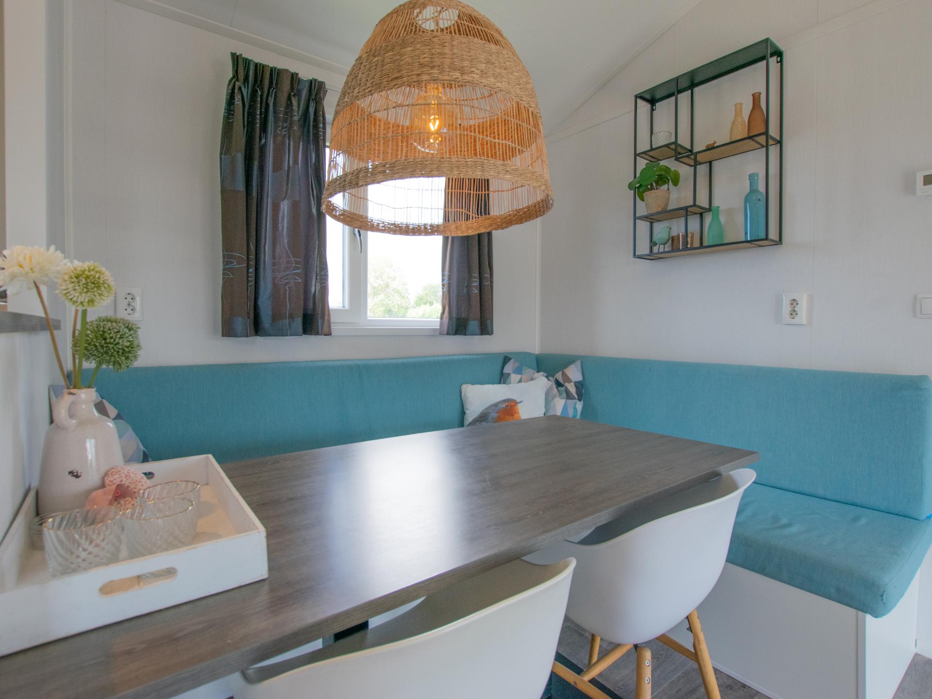 Modern chalet met eigen steiger aan de Loosdrechtse Plassen - foto 5
