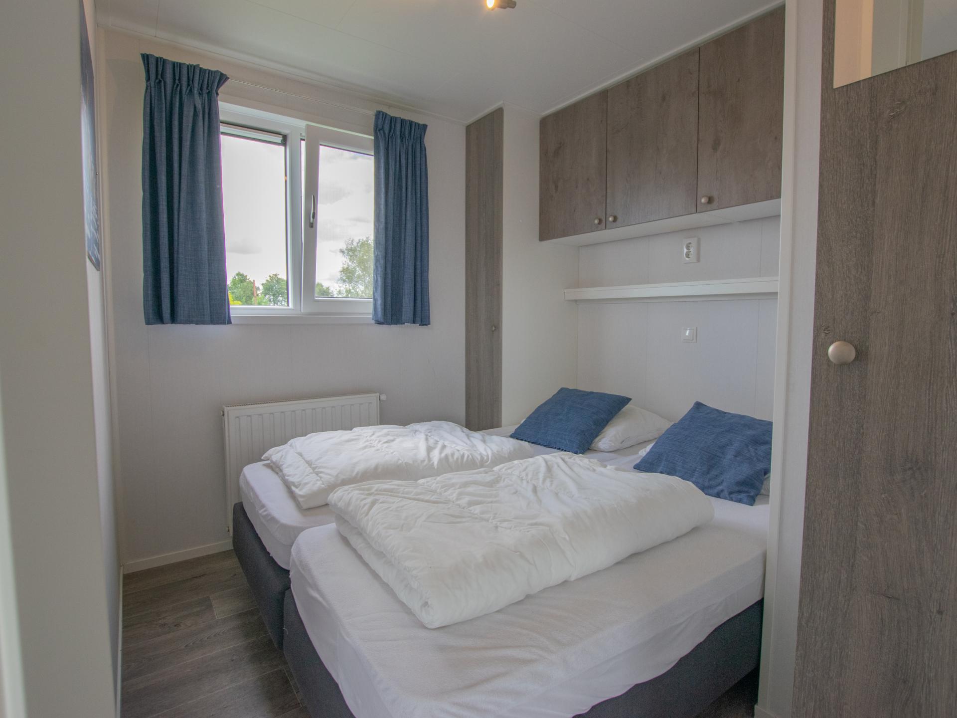 Modern chalet met eigen steiger aan de Loosdrechtse Plassen - foto 10