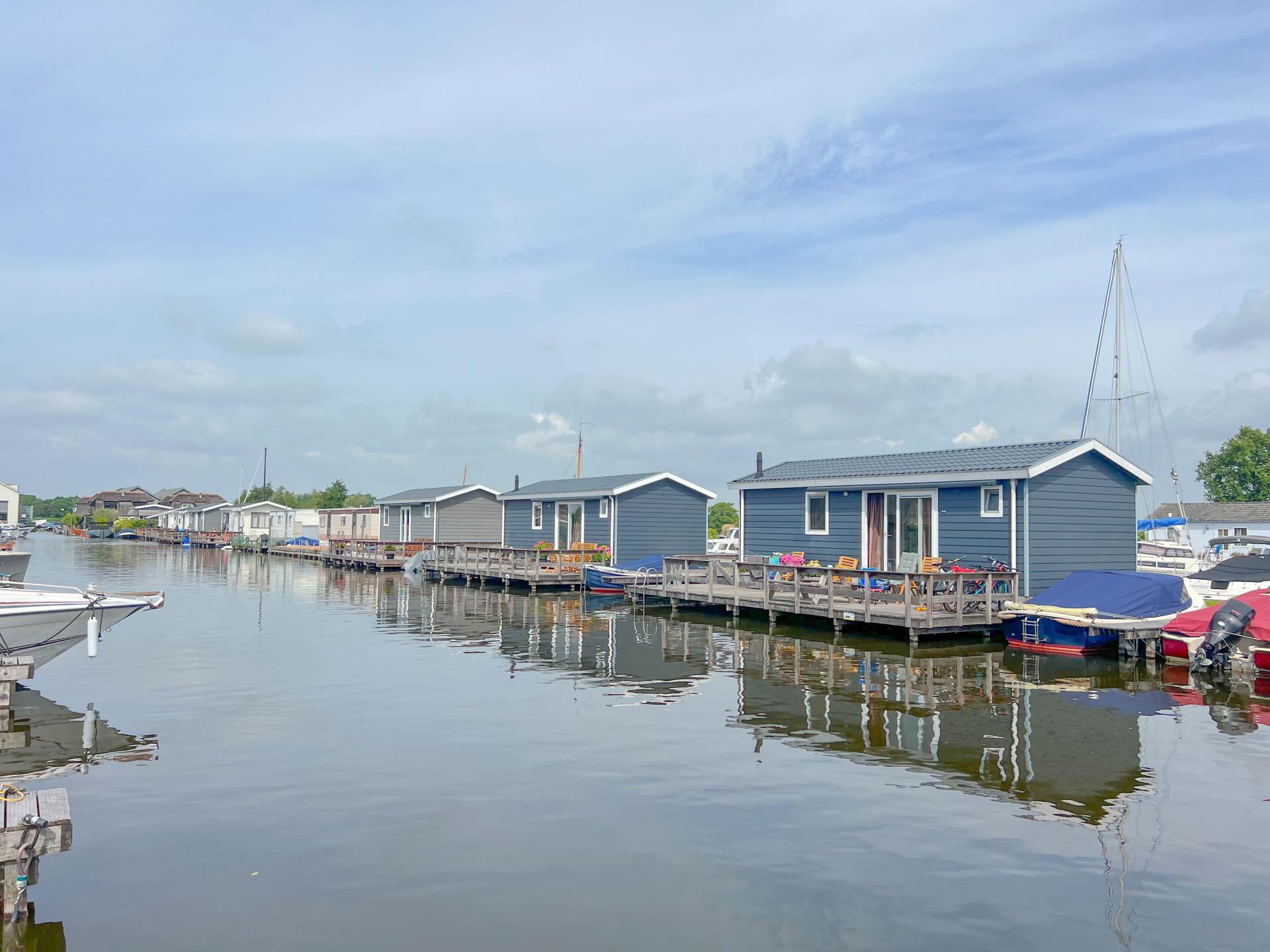 Modern chalet met eigen steiger aan de Loosdrechtse Plassen - foto 24