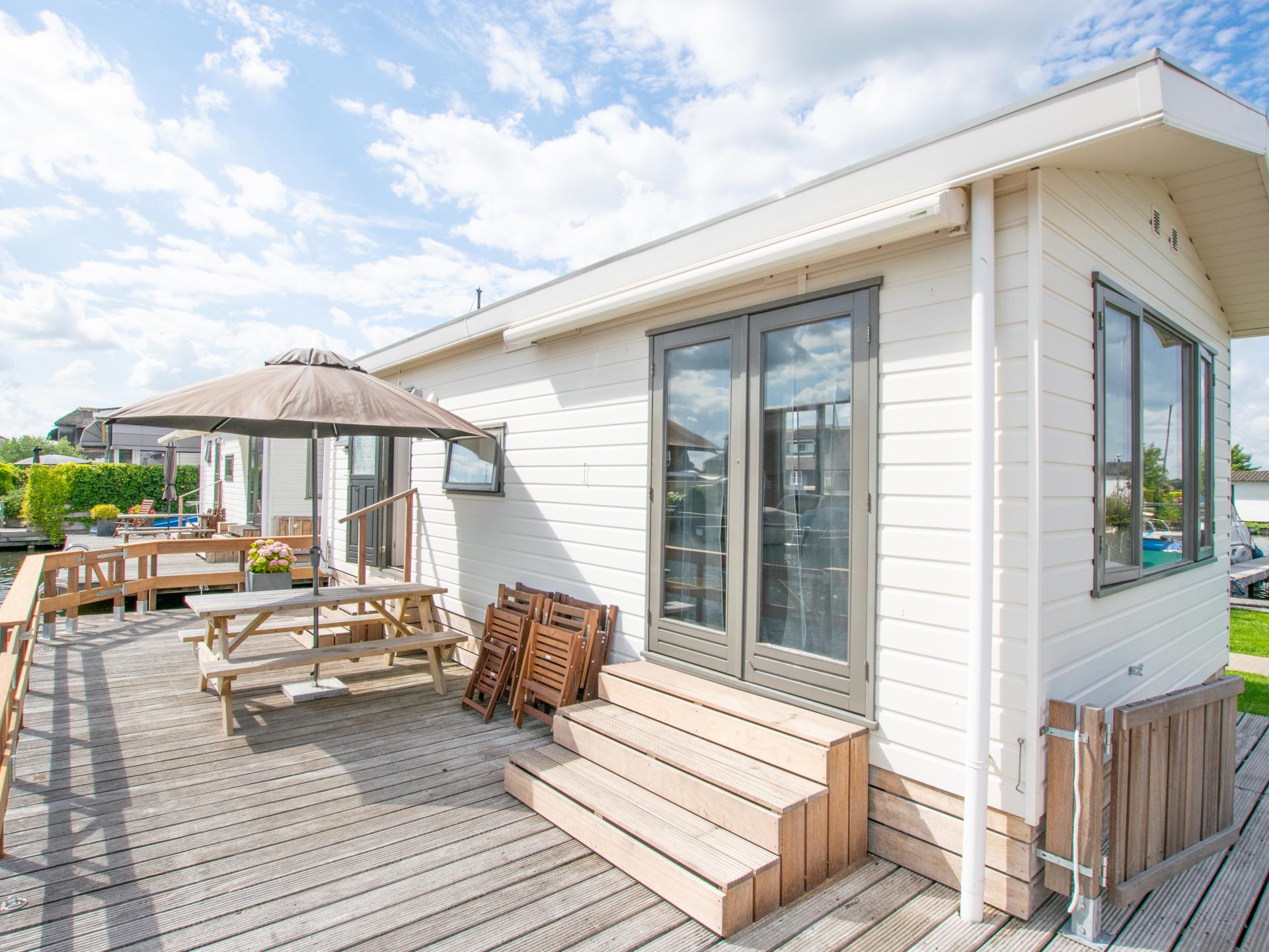 Chalet aan het water met aanlegsteiger in Breukelen, 33m², 2 slaapkamers - foto 16