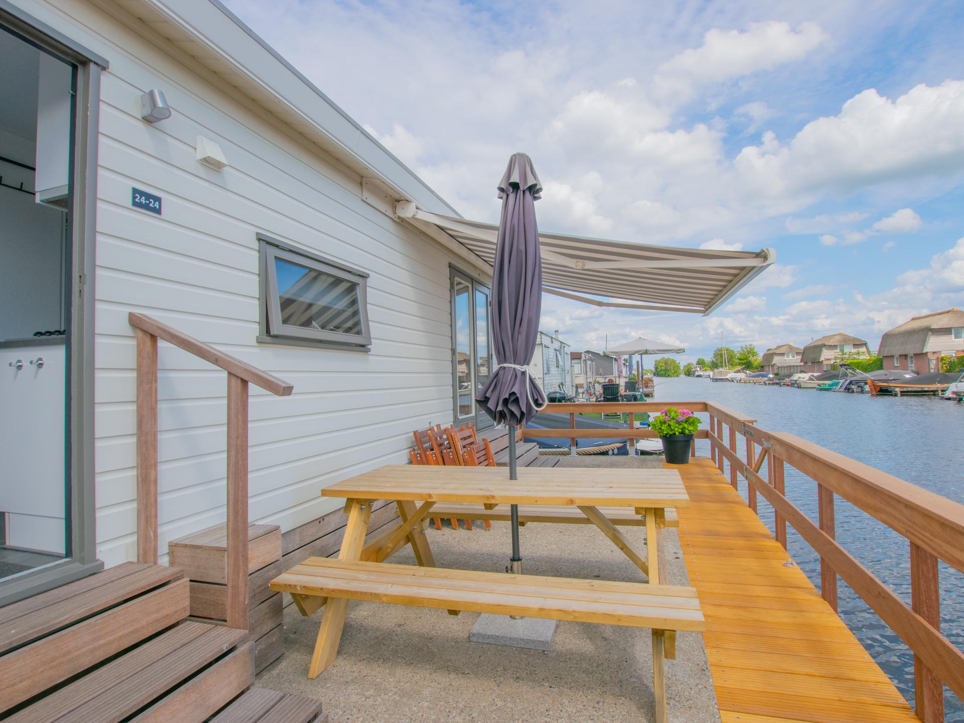 Chalet aan het water met grote veranda in Breukelen - foto 20