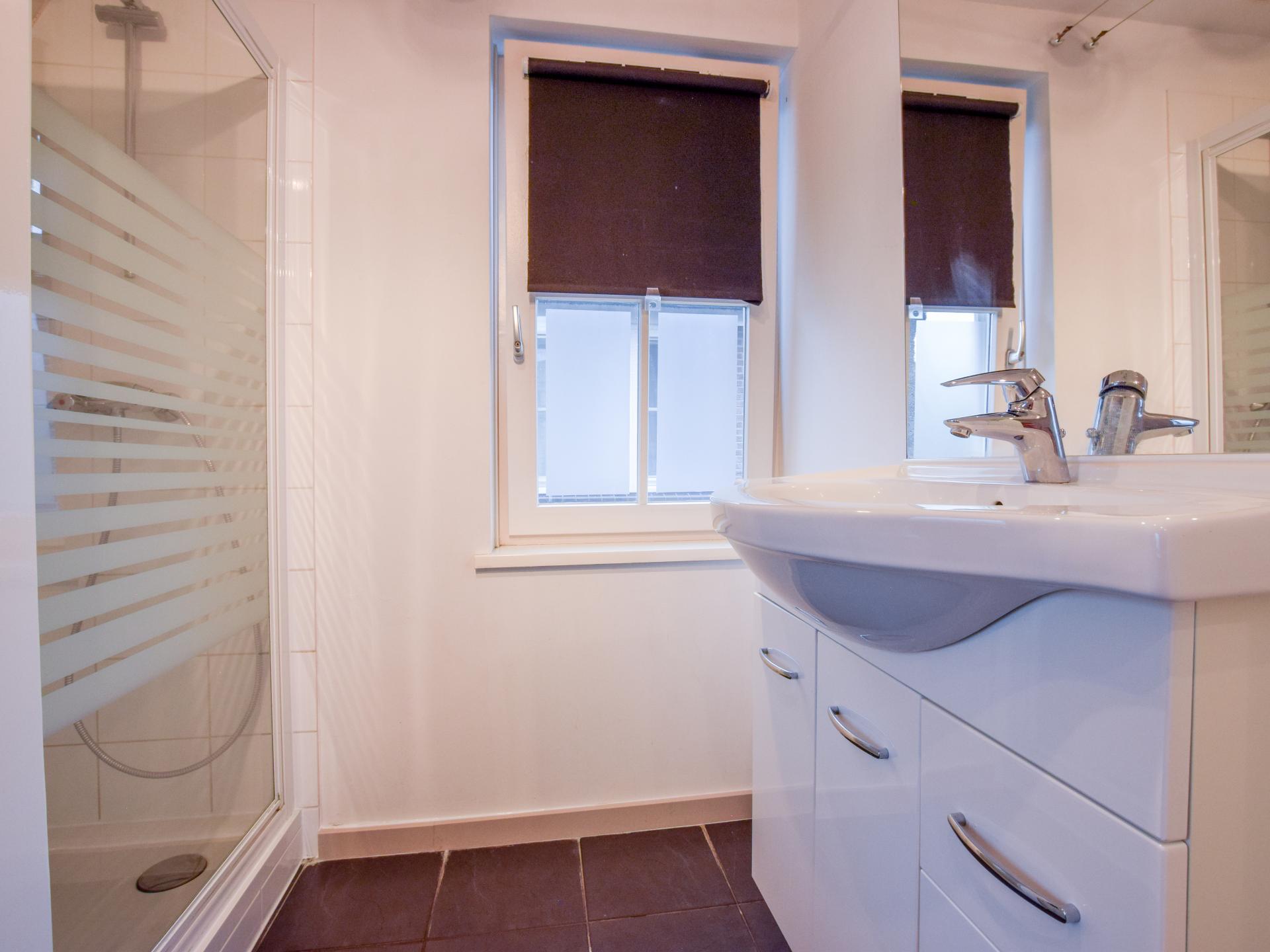 Vrijstaand vakantiehuis met privéterras aan het water in Breukelen - foto 18