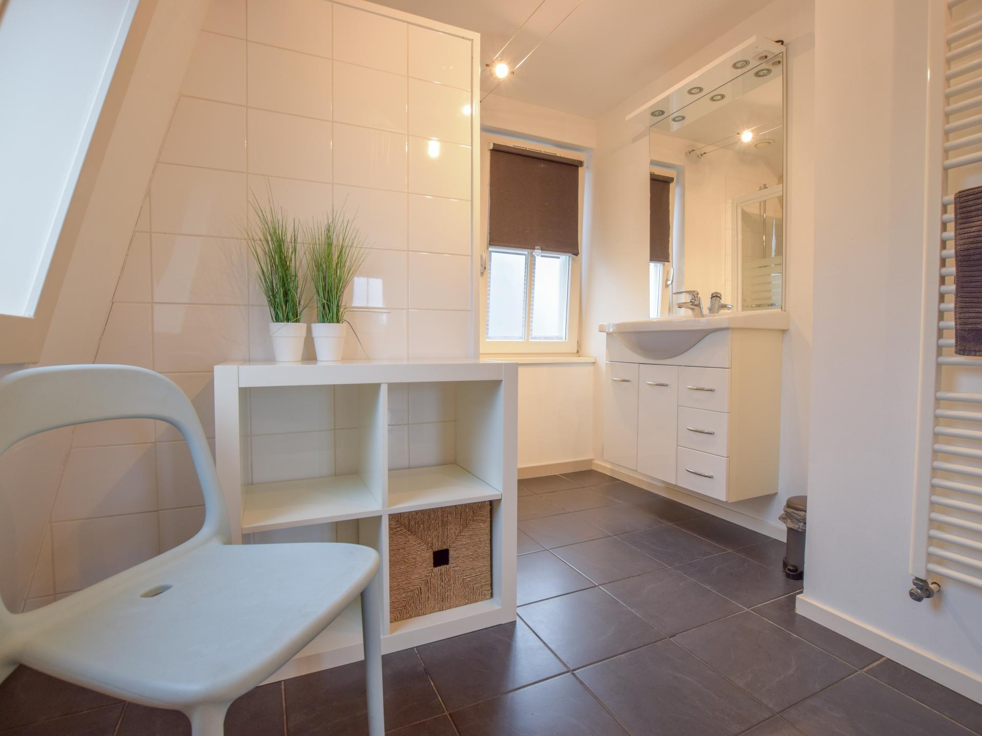Vrijstaand vakantiehuis met privéterras aan het water in Breukelen - foto 17