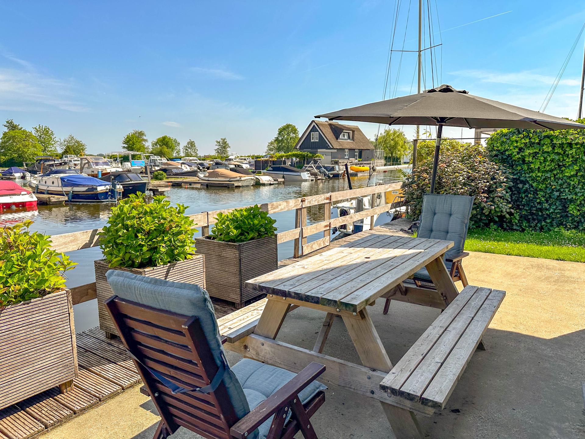 Waterparadijs aan de Loosdrechtse Plassen met eigen aanlegsteiger - foto 24