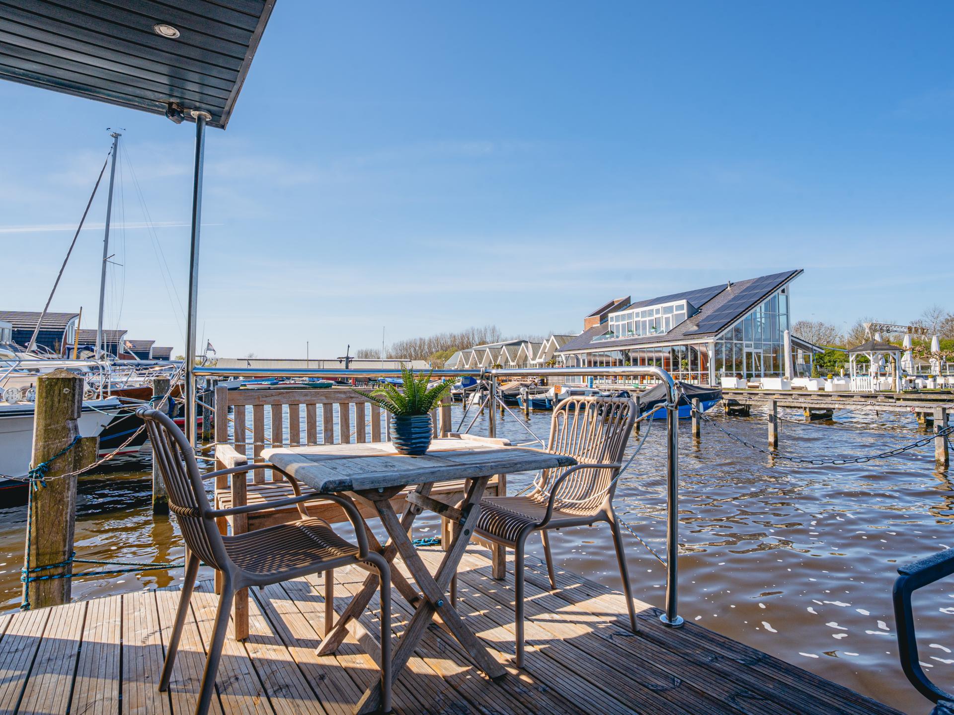 Unieke huisboot met panoramisch dakterras aan het Uitgeestermeer - foto 21