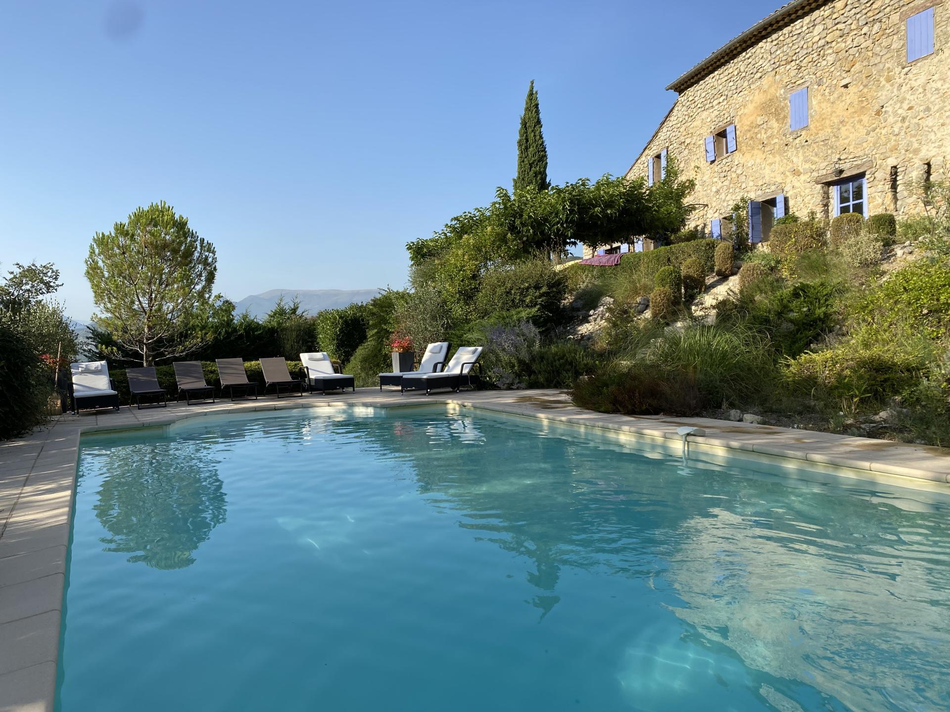 8-persoons karakteristiek vakantiehuis met zwembad in Montaulieu - foto 20