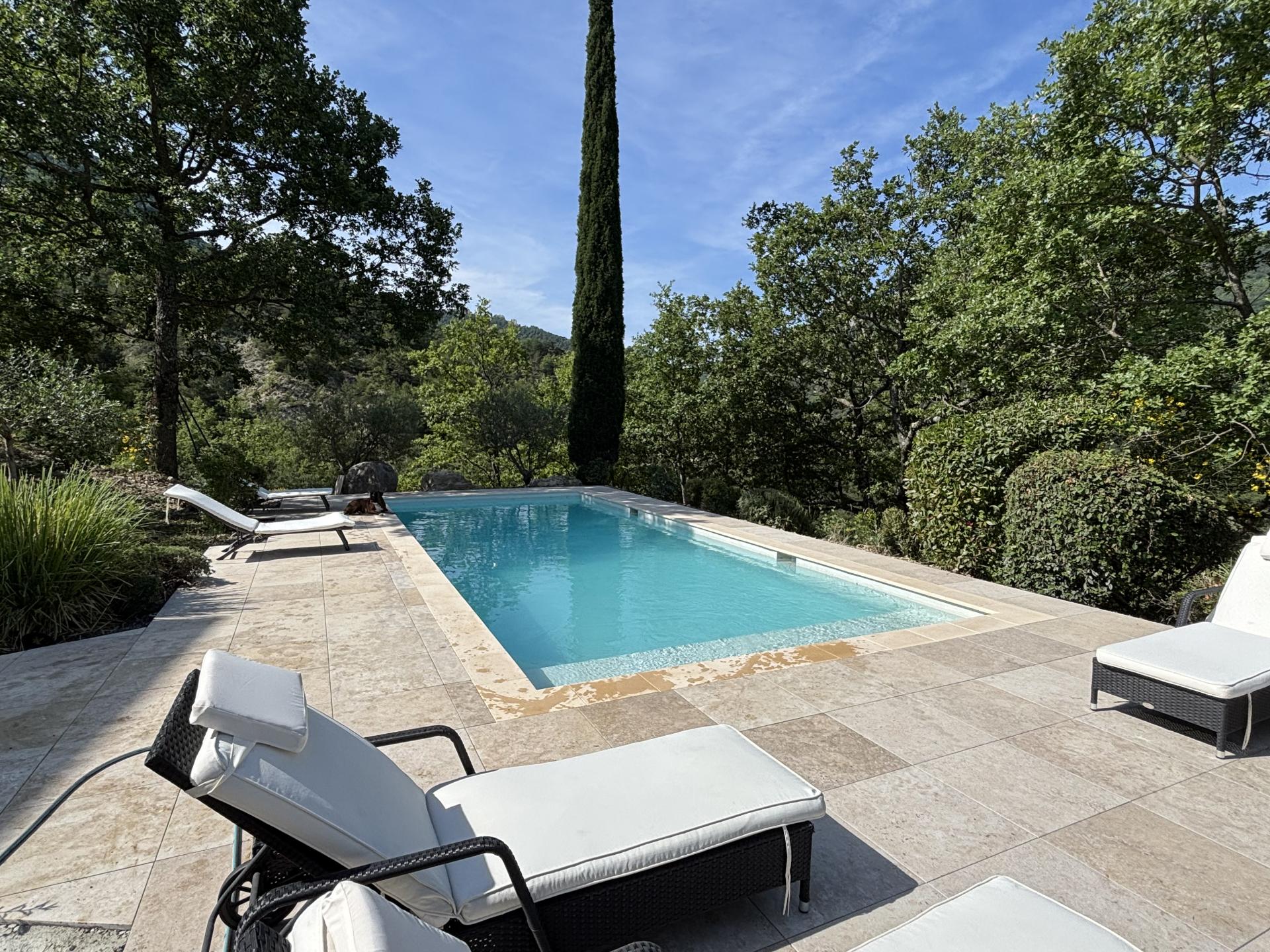8-persoons karakteristiek vakantiehuis met zwembad in Montaulieu - foto 3