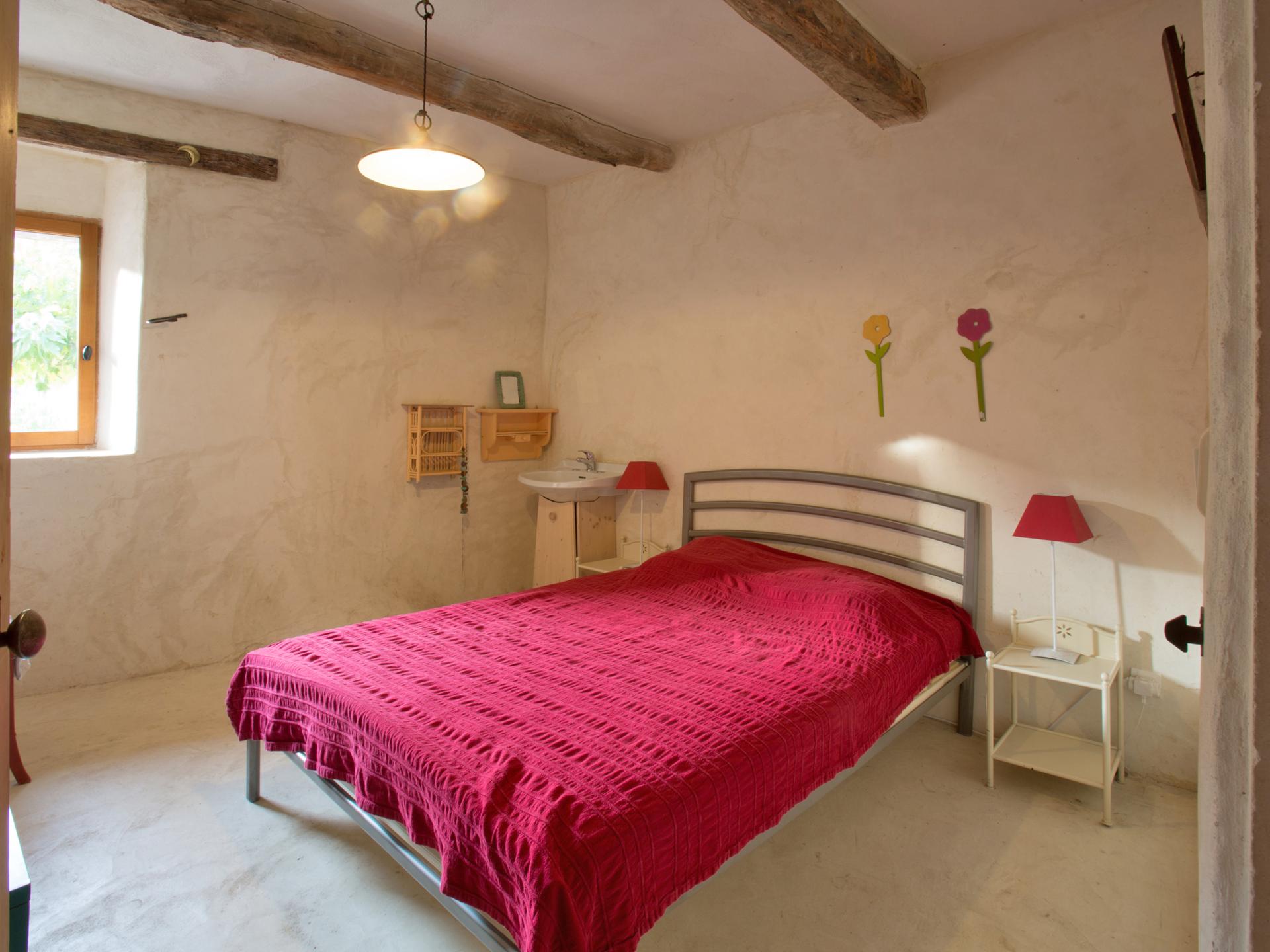 8-persoons karakteristiek vakantiehuis met zwembad in Montaulieu - foto 16