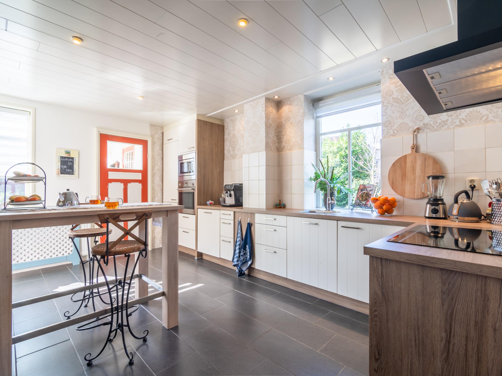 Monumentale villa in hartje Rucphen: luxe en comfort voor 6 personen - foto 10