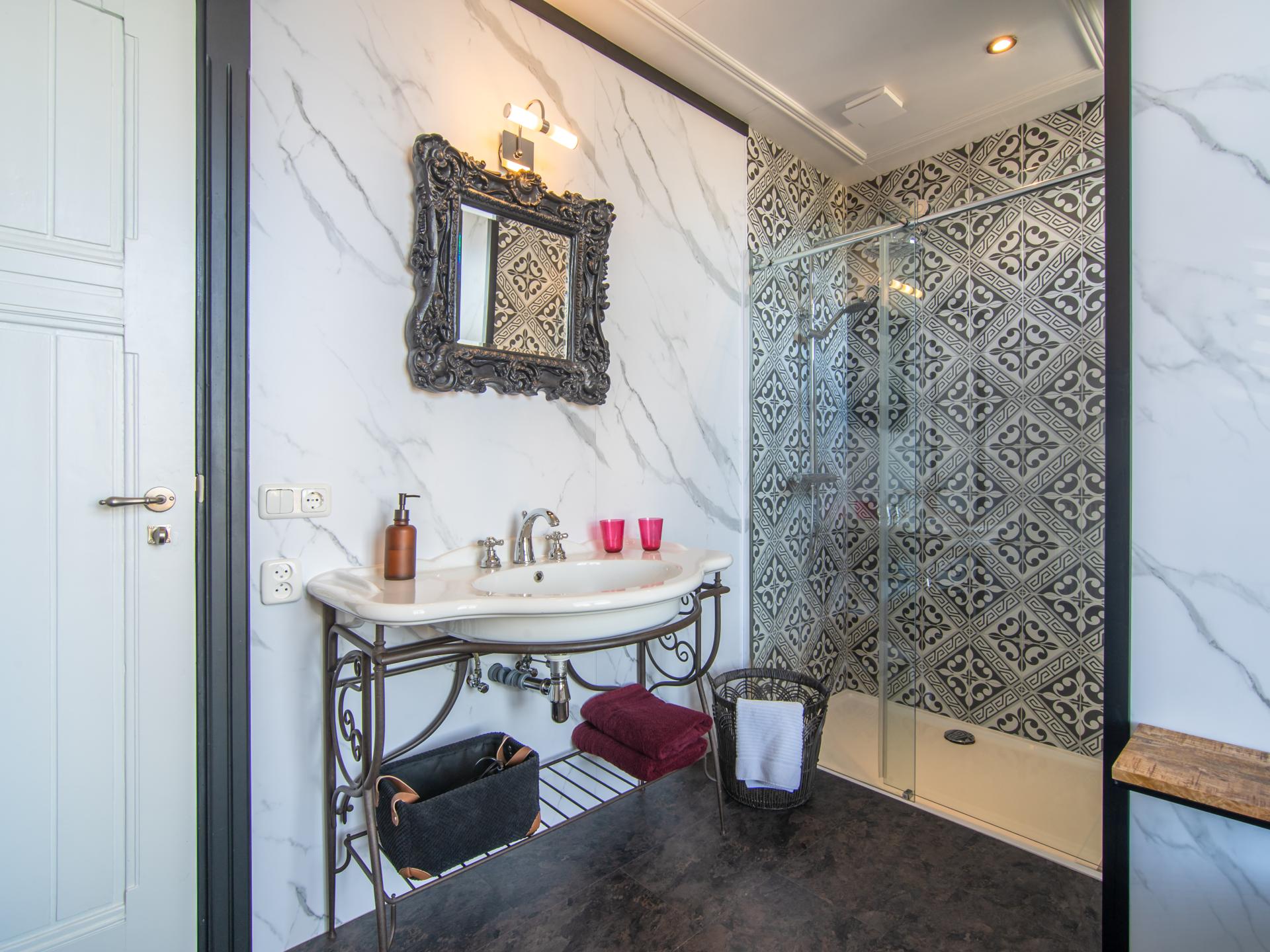 Monumentale villa in hartje Rucphen: luxe en comfort voor 6 personen - foto 24