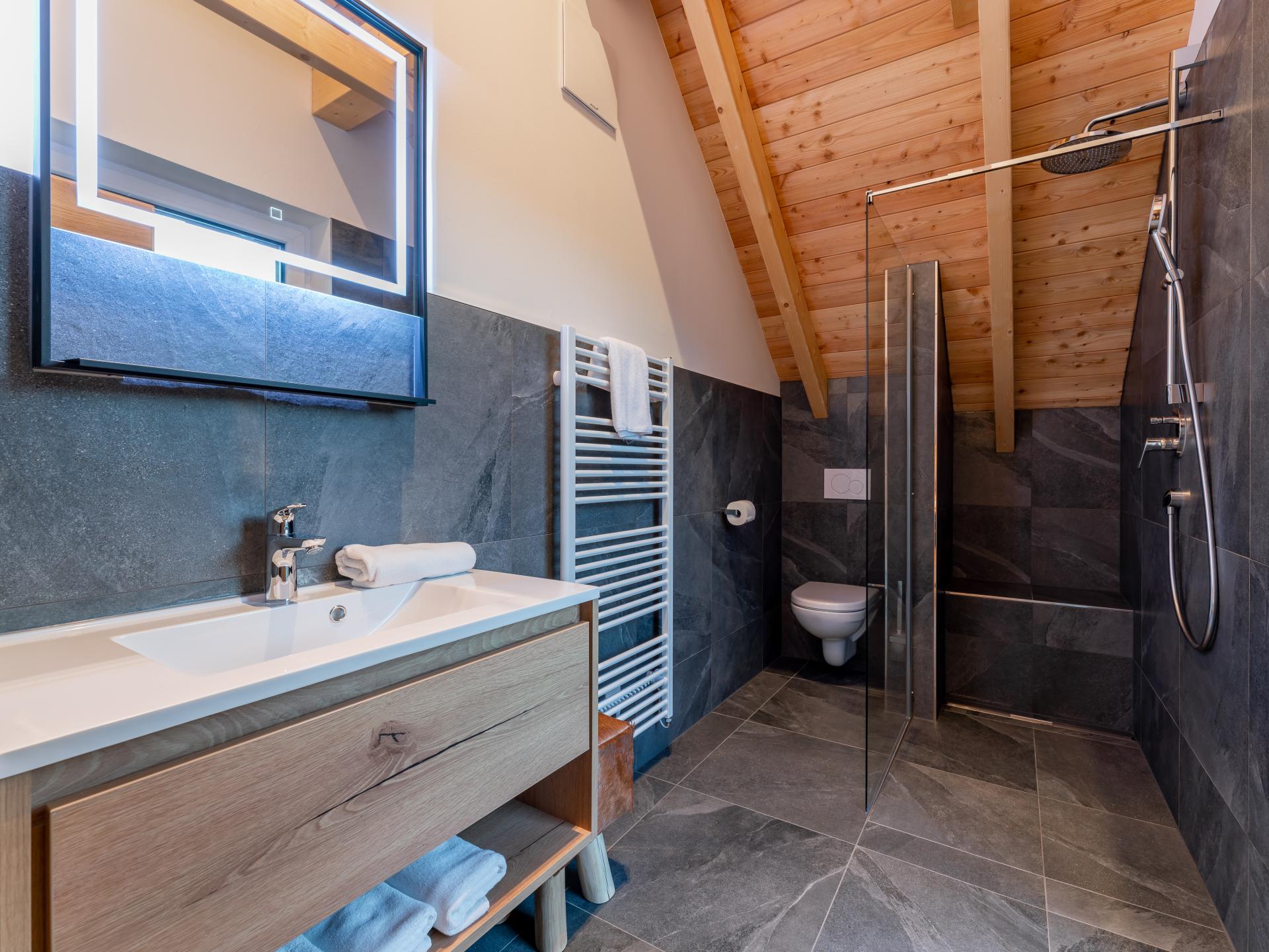 Luxe vrijstaand chalet met sauna aan de piste in Kreischberg - foto 12