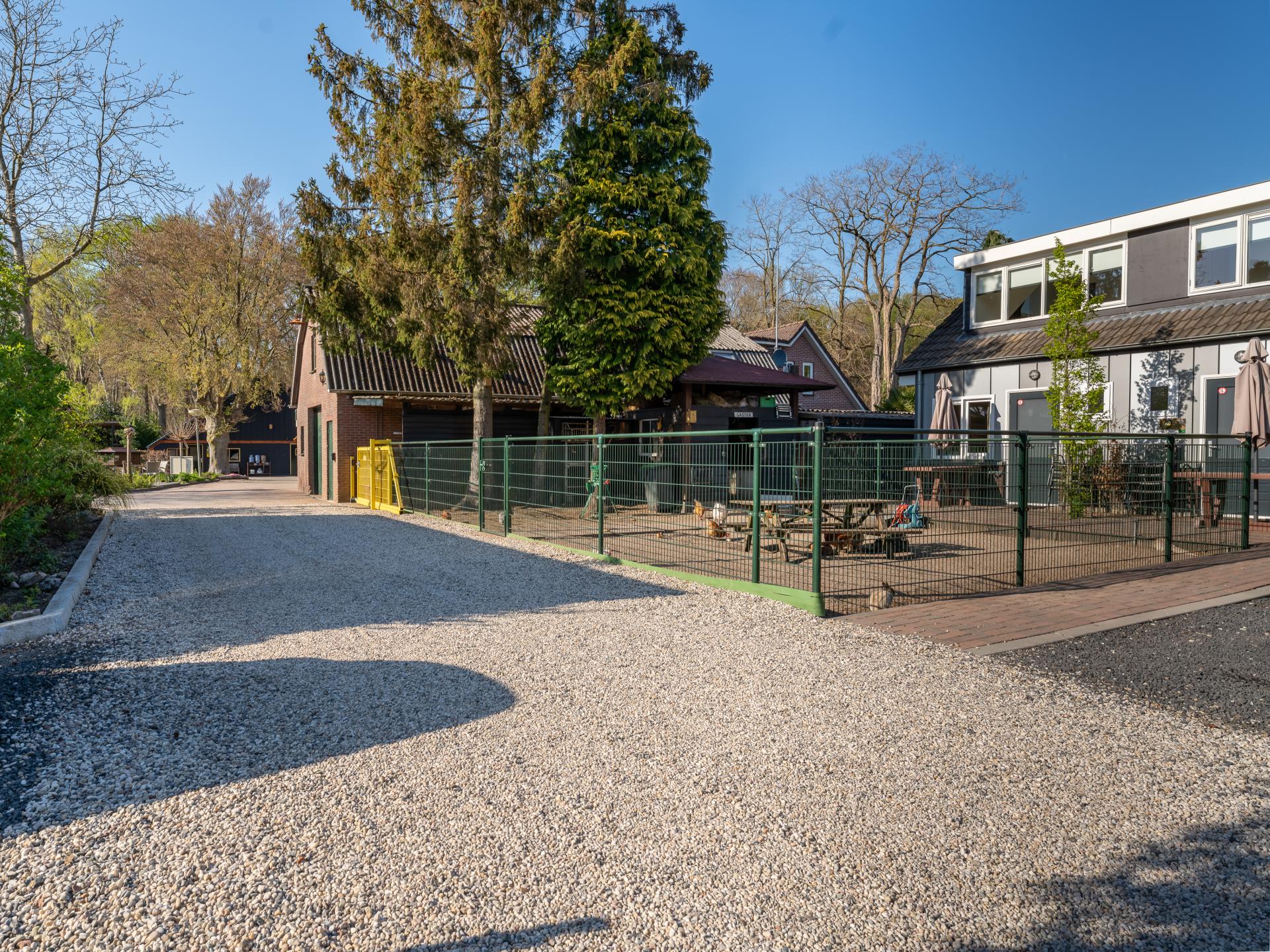 Tiny house op sfeervol park in het Veluwse bos bij Hulshorst - foto 18