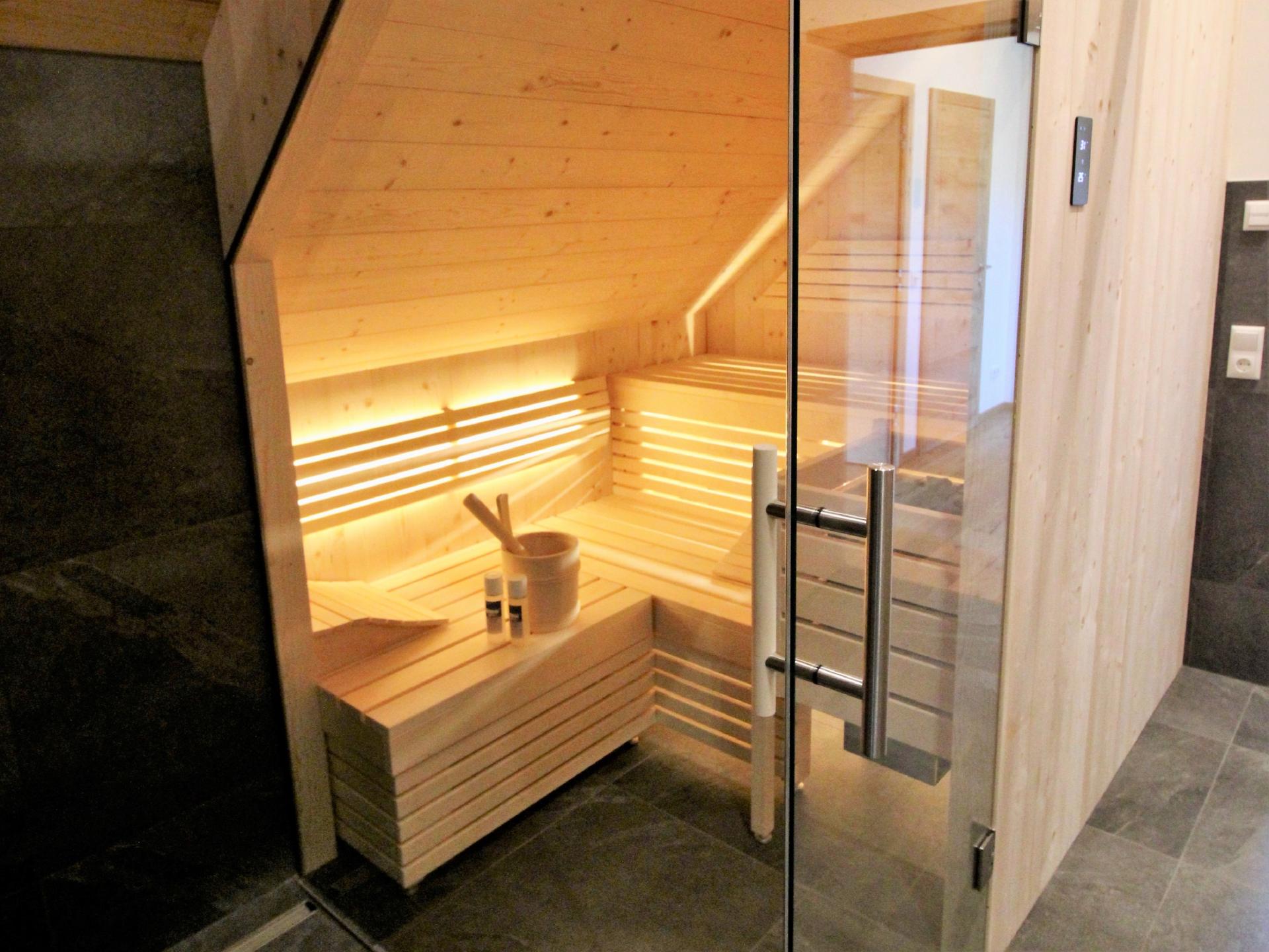 Luxe chalet voor 10 personen met sauna, direct aan de piste in Kreischberg - foto 10