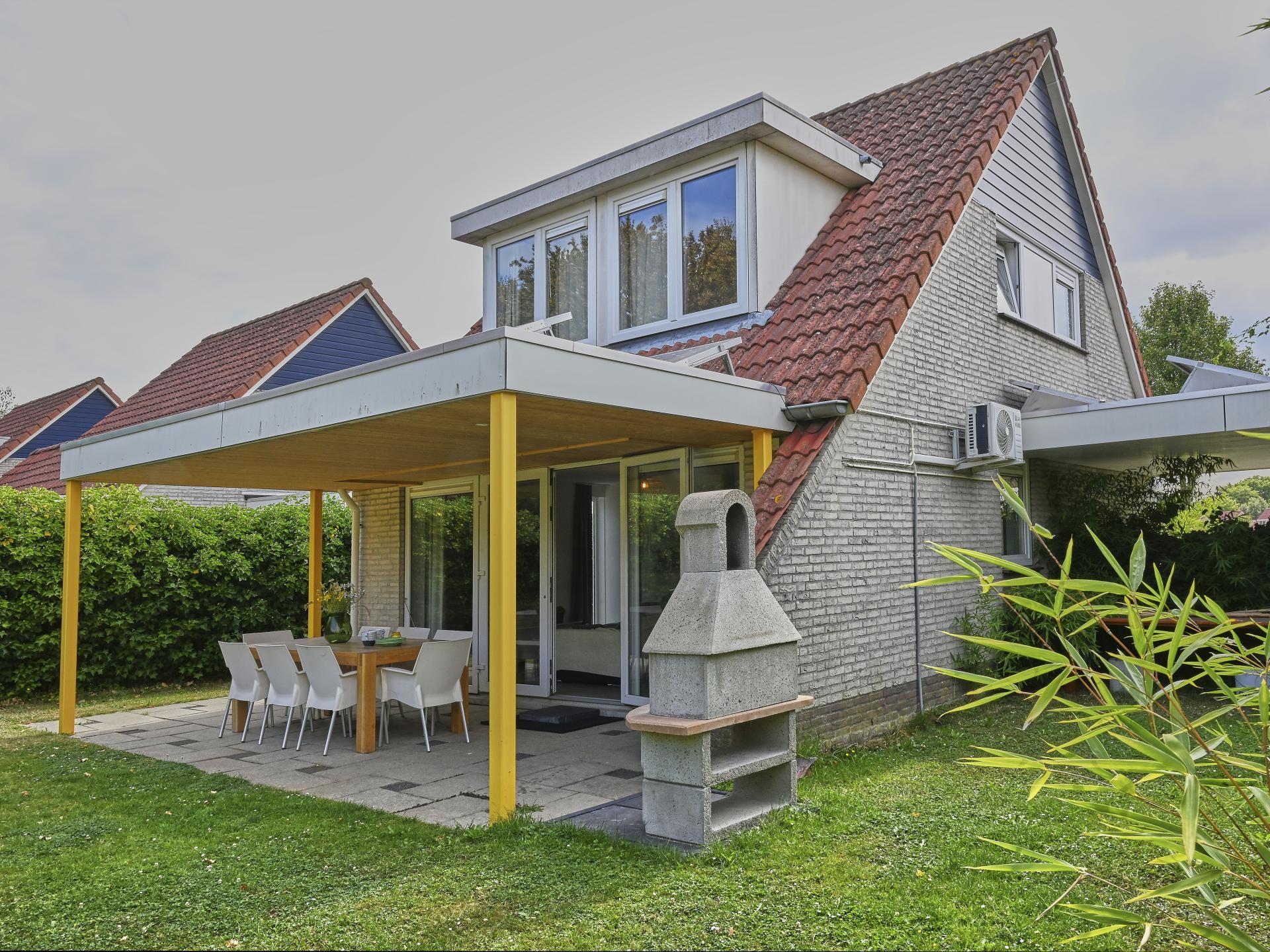 Knus vakantiehuis op vakantiepark aan de haven van Stevensweert - foto 33