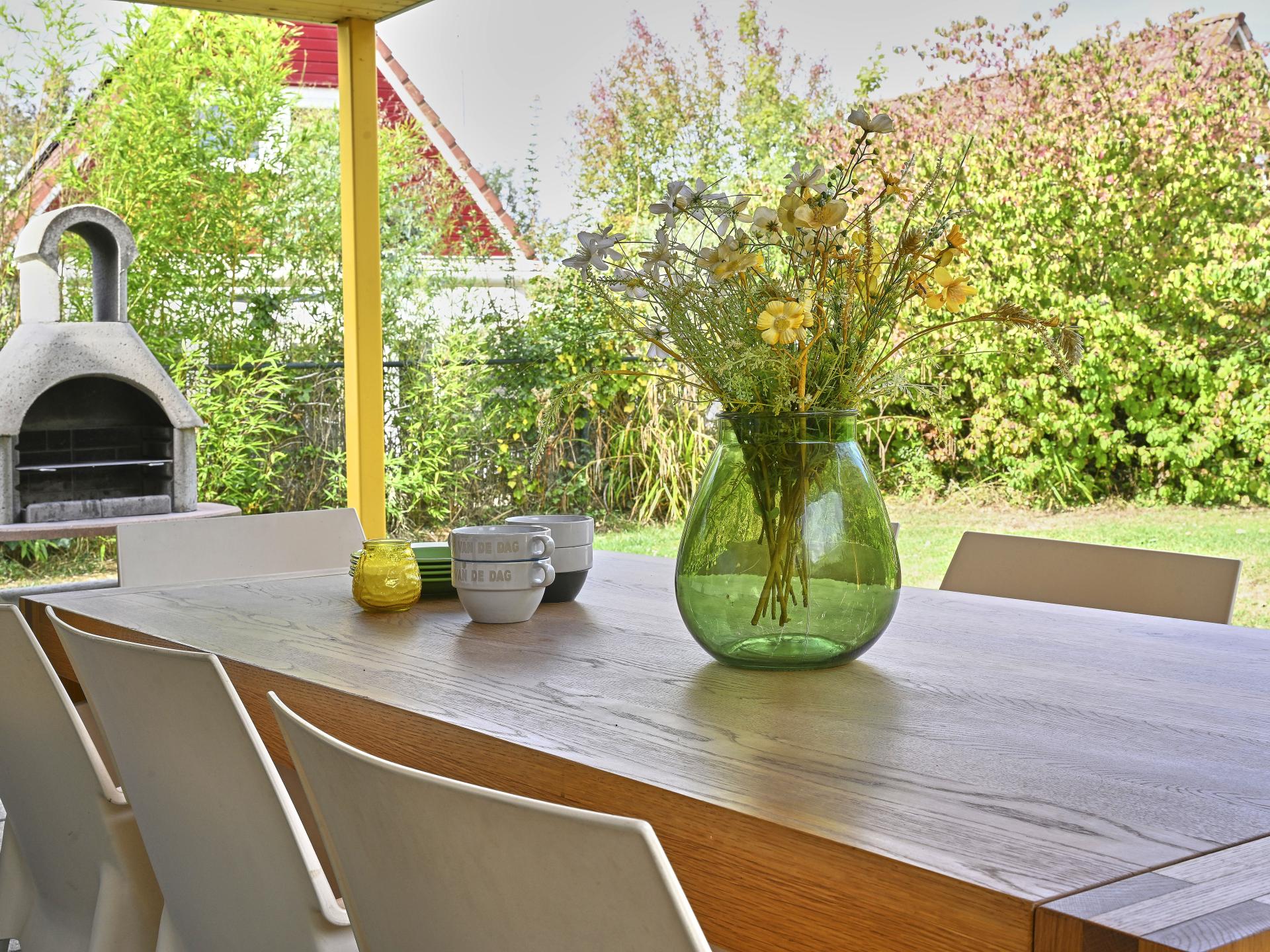Knus vakantiehuis op vakantiepark aan de haven van Stevensweert - foto 32